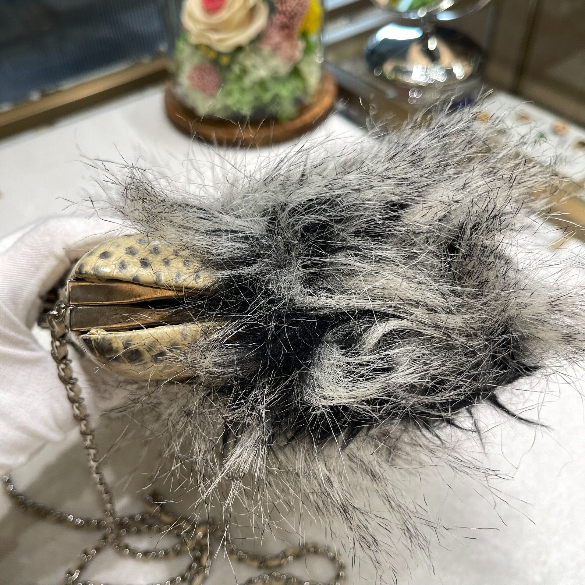 Chanel Pre-loved Bag Very good condition Size ONE SIZE - 4 Thumbnail