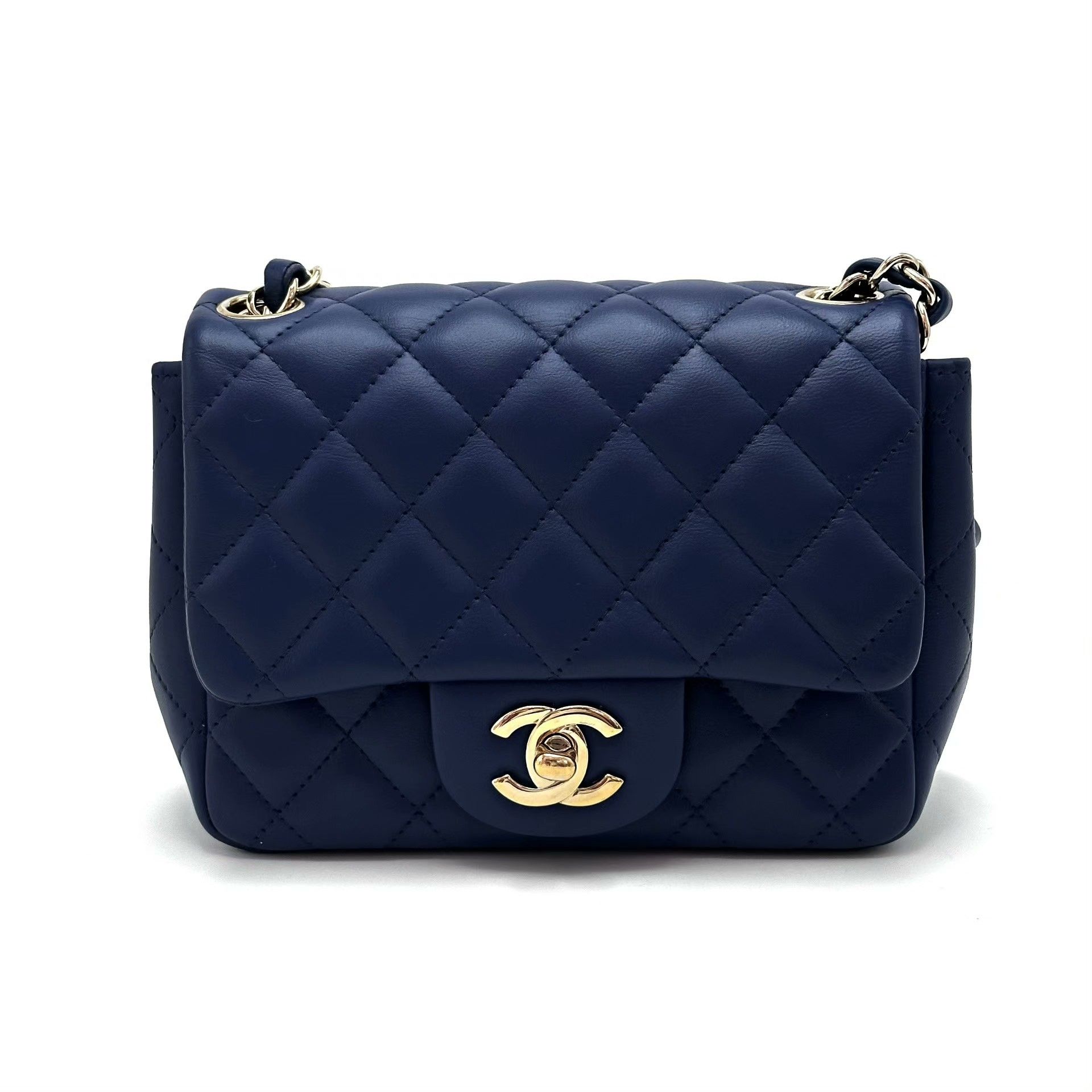 Chanel Pre-loved Bag Very good condition Size ONE SIZE - 2 Thumbnail