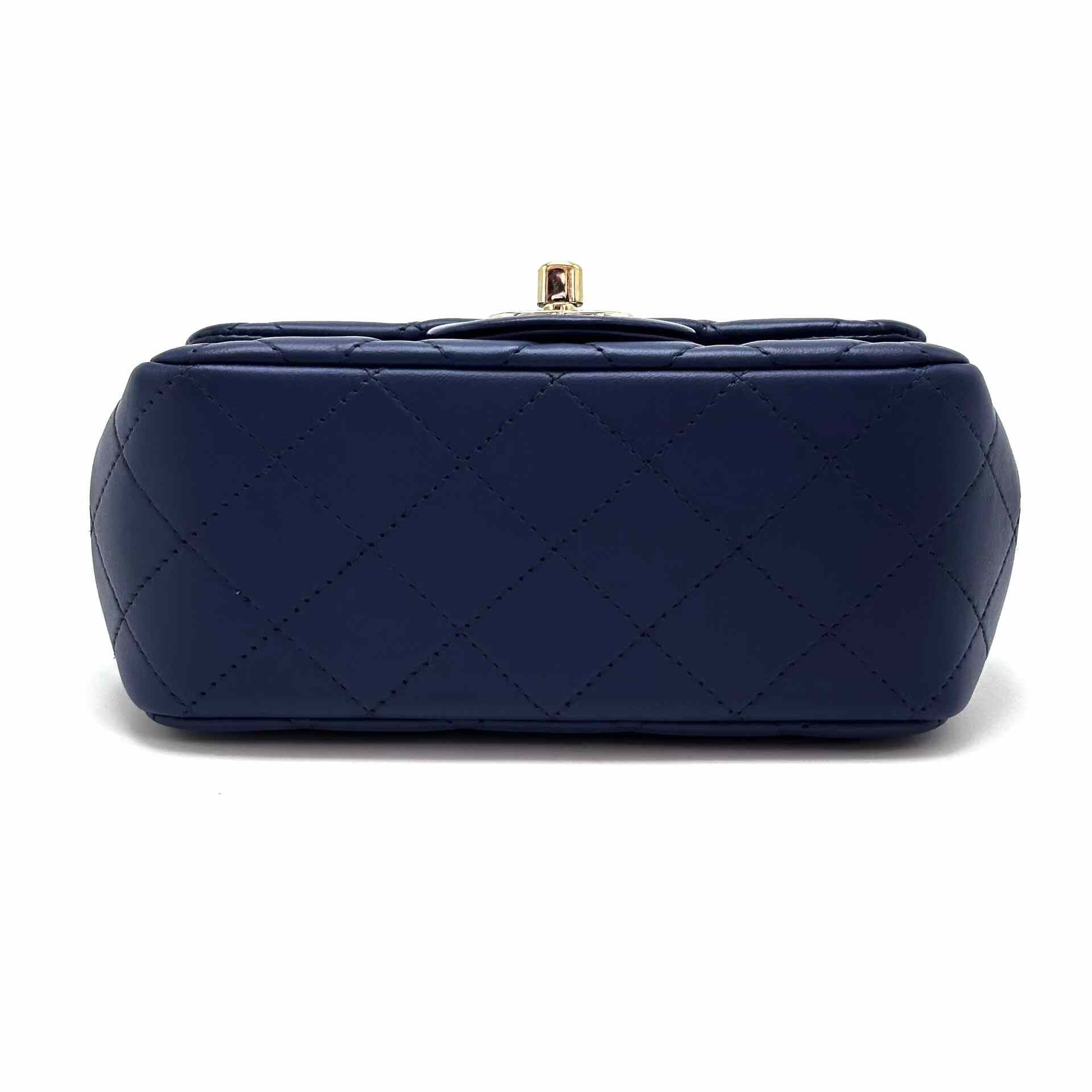 Chanel Pre-loved Bag Very good condition Size ONE SIZE - 5 Thumbnail