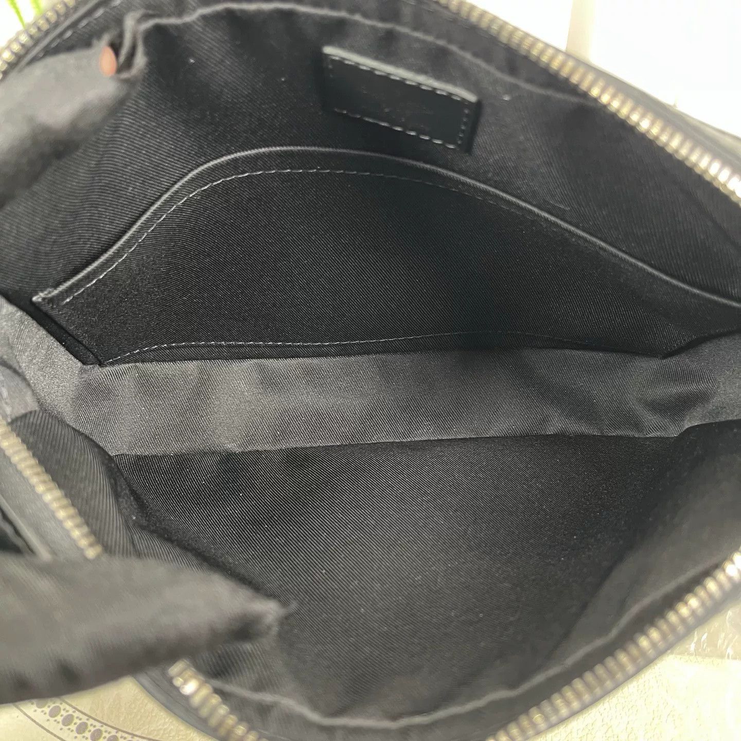 Louis Vuitton Pre-loved Bag Very good condition Size ONE SIZE - 2 Thumbnail