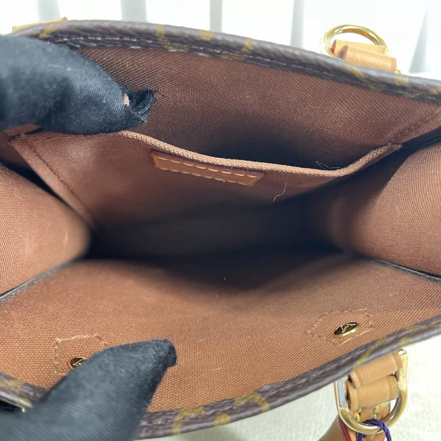 Louis Vuitton Pre-loved Bag Very good condition Size ONE SIZE - 3 Thumbnail