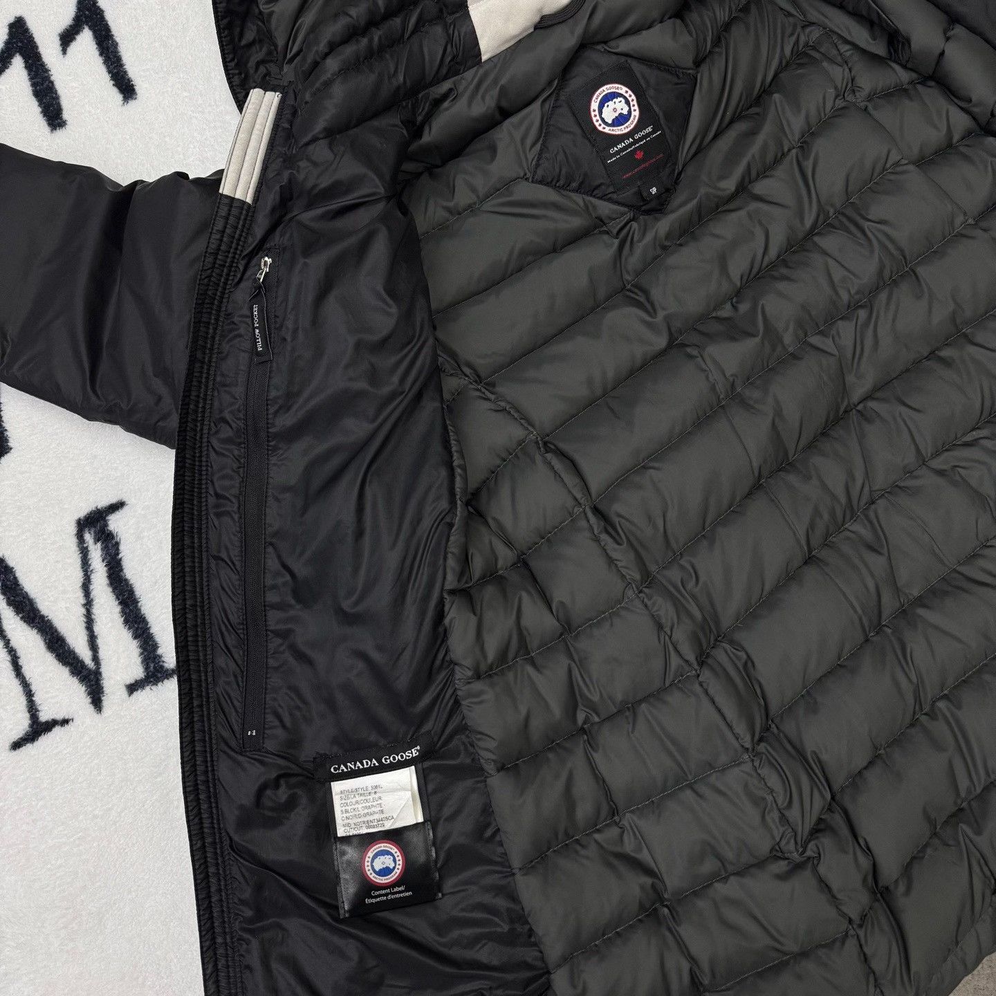 Canada Goose Canada Goose Down Black Heavy Coat s Men Size US S / EU 44-46 / 1 - 5 Thumbnail