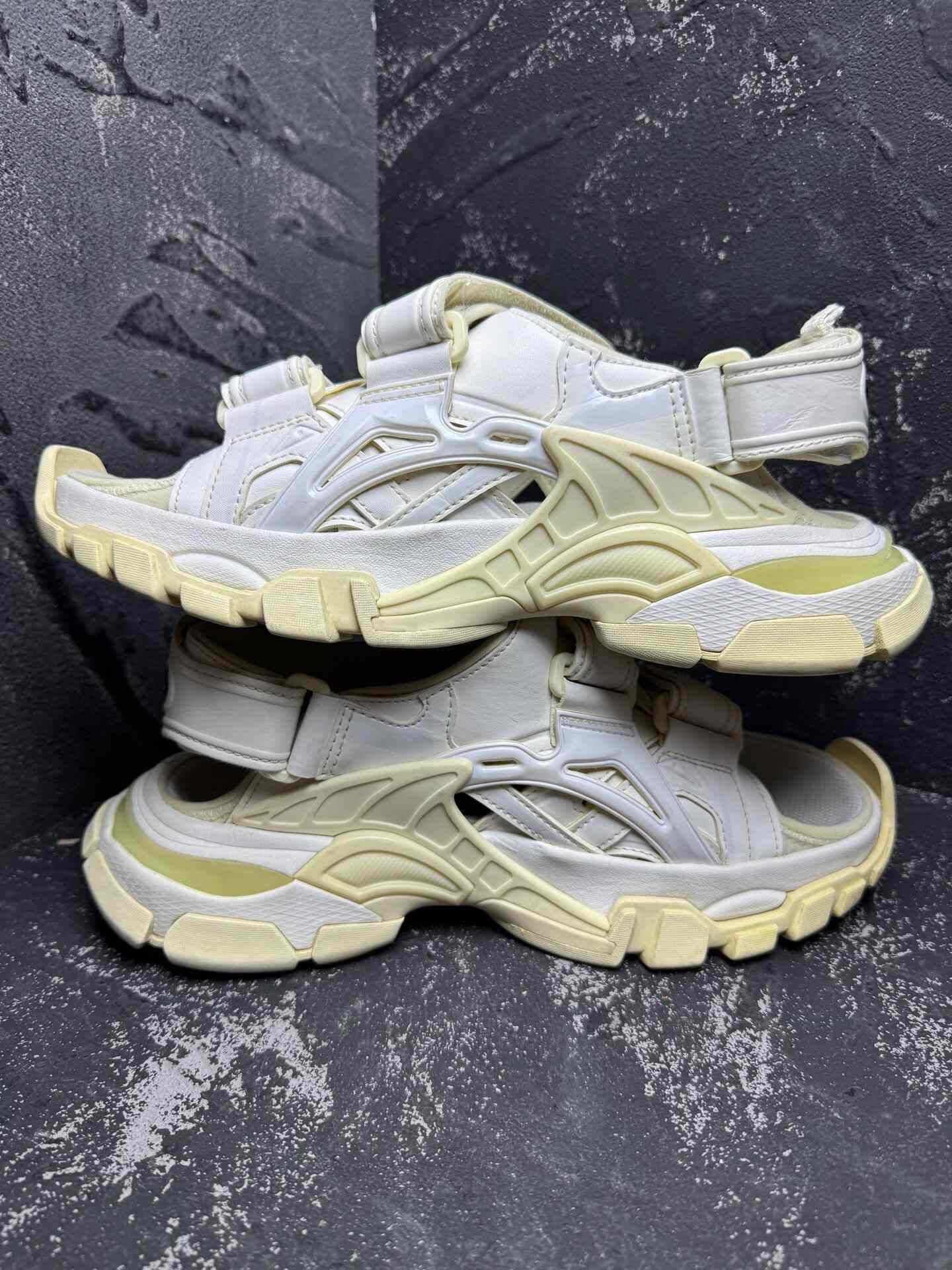 Balenciaga Balenciaga White Sandals 5 Men Size US 5 / EU 37 - 5 Thumbnail