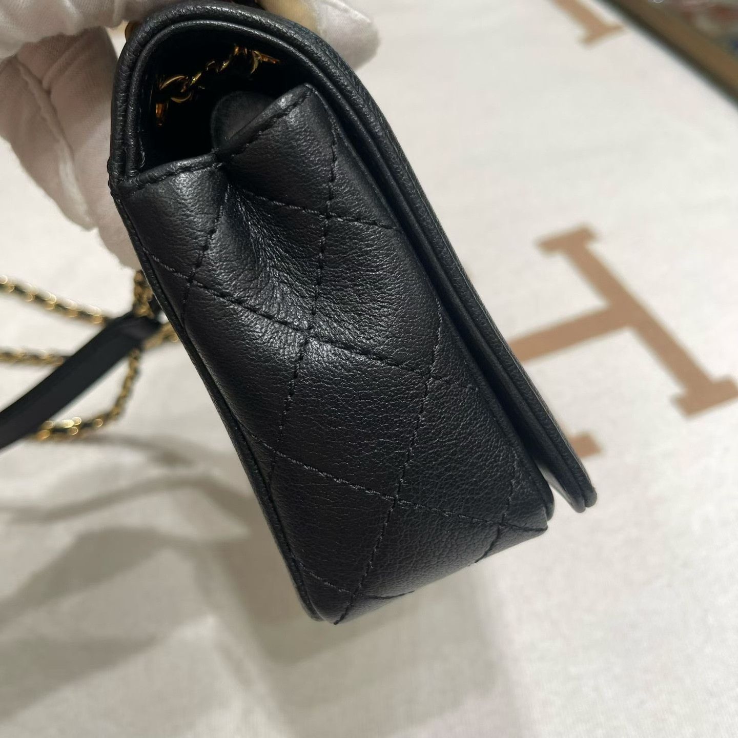 Chanel Pre-loved Bag Very good condition Size ONE SIZE - 5 Thumbnail