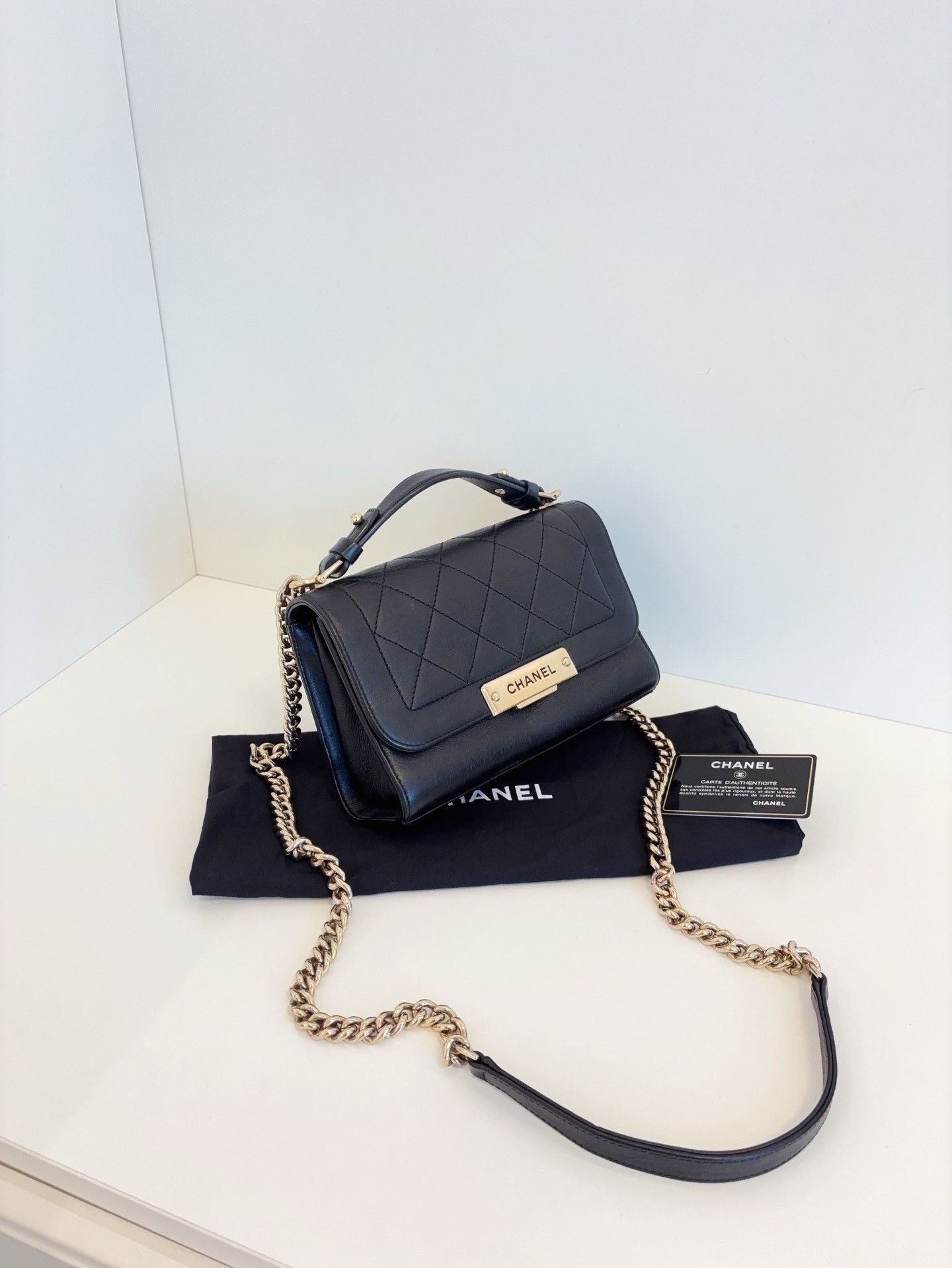 Chanel Pre-loved Bag Very good condition Size ONE SIZE - 3 Thumbnail