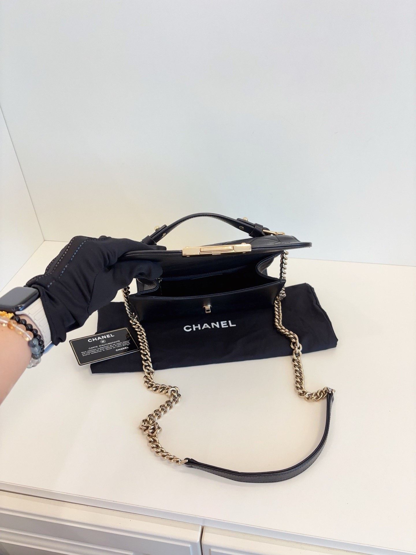 Chanel Pre-loved Bag Very good condition Size ONE SIZE - 8 Thumbnail