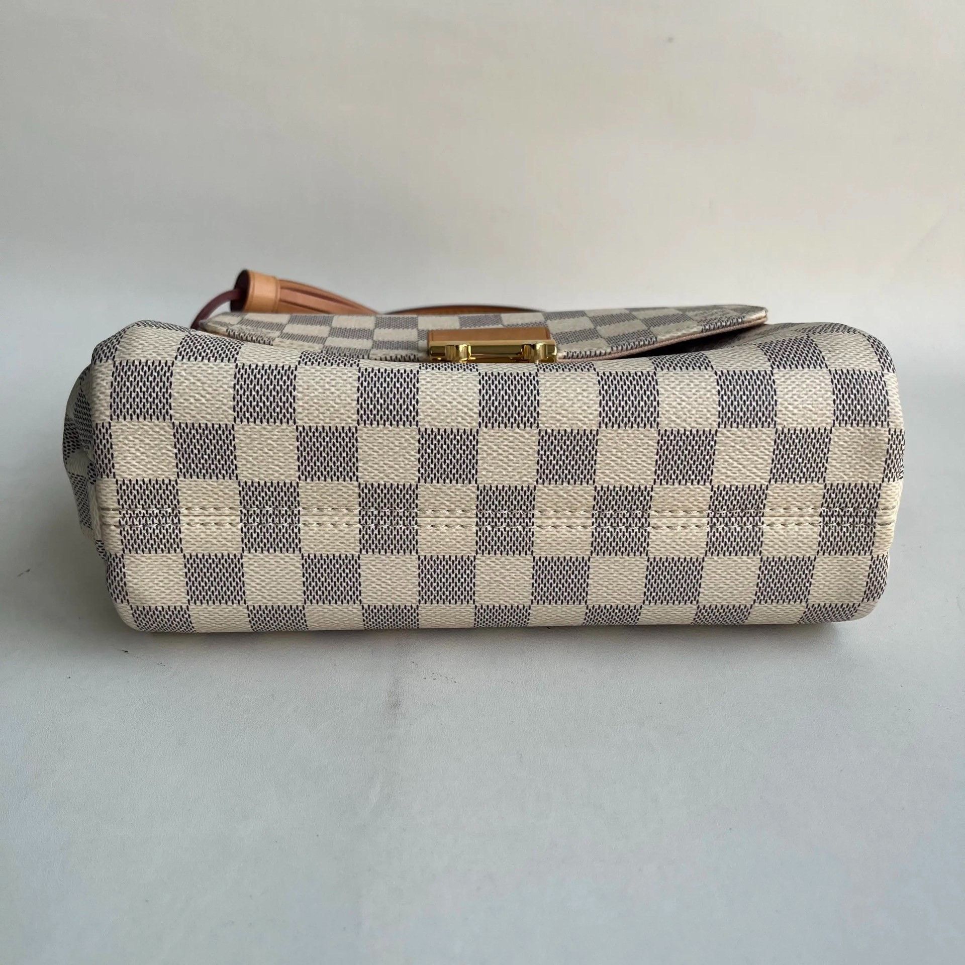 Louis Vuitton Pre-loved Bag Very good condition Size ONE SIZE - 7 Thumbnail