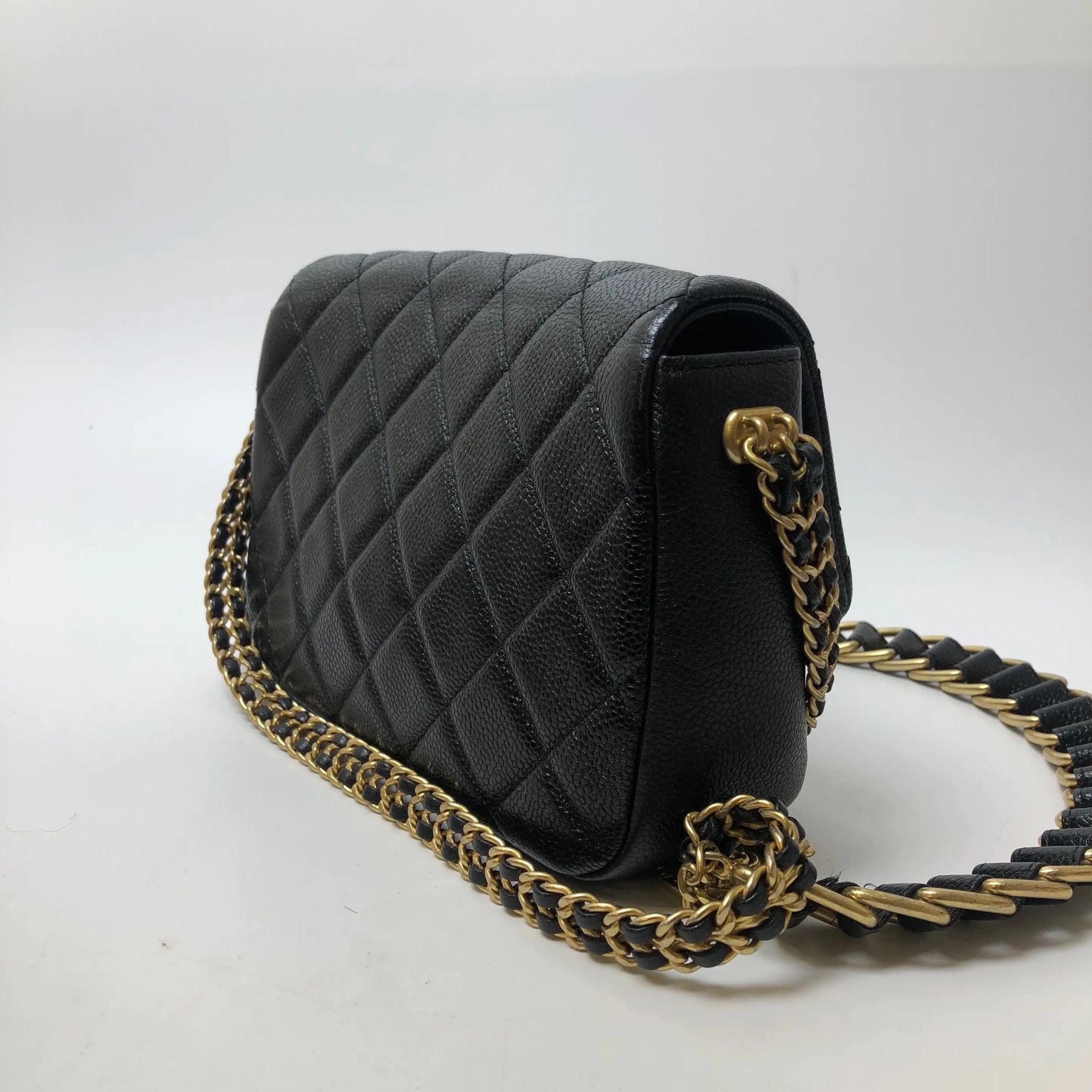 Chanel Pre-loved Bag Very good condition Size ONE SIZE - 9 Thumbnail