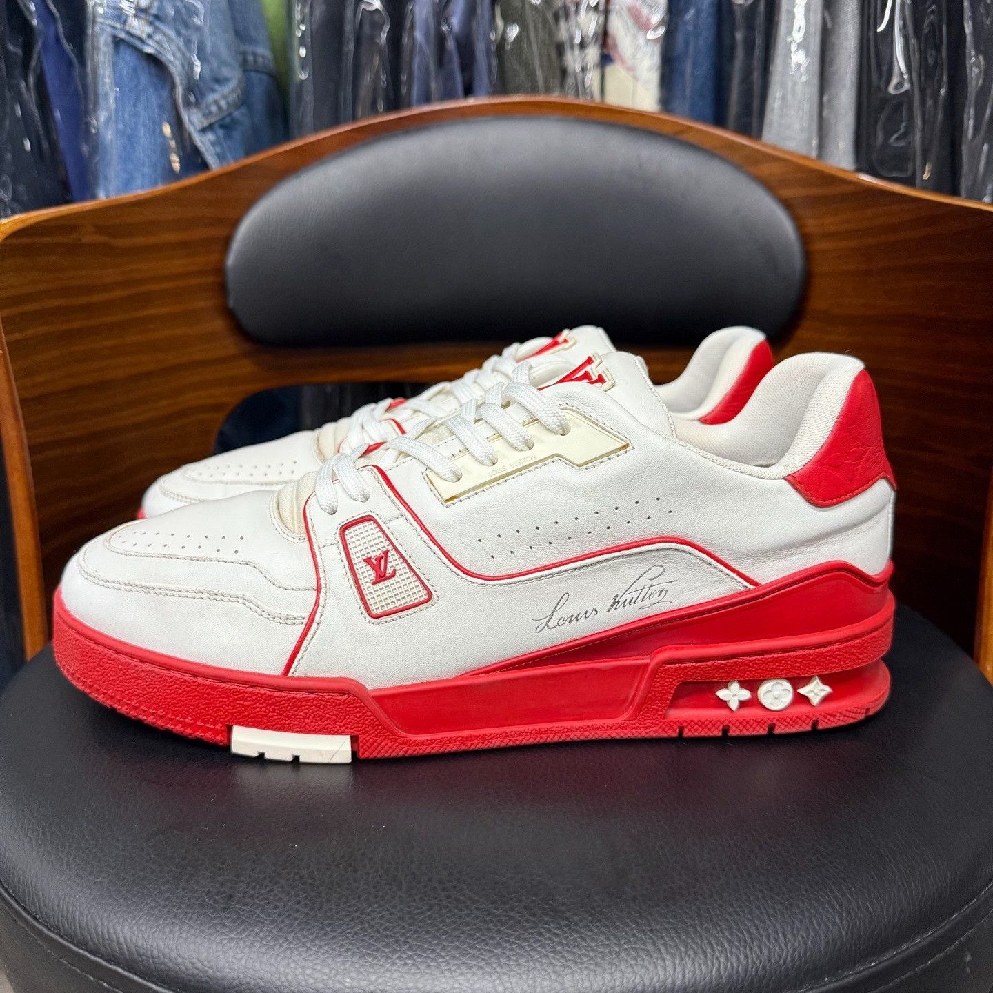 Louis Vuitton Louis Vuitton Training Red Lowtop Sneakers 9 Men Size US 9 / EU 42 - 6 Thumbnail