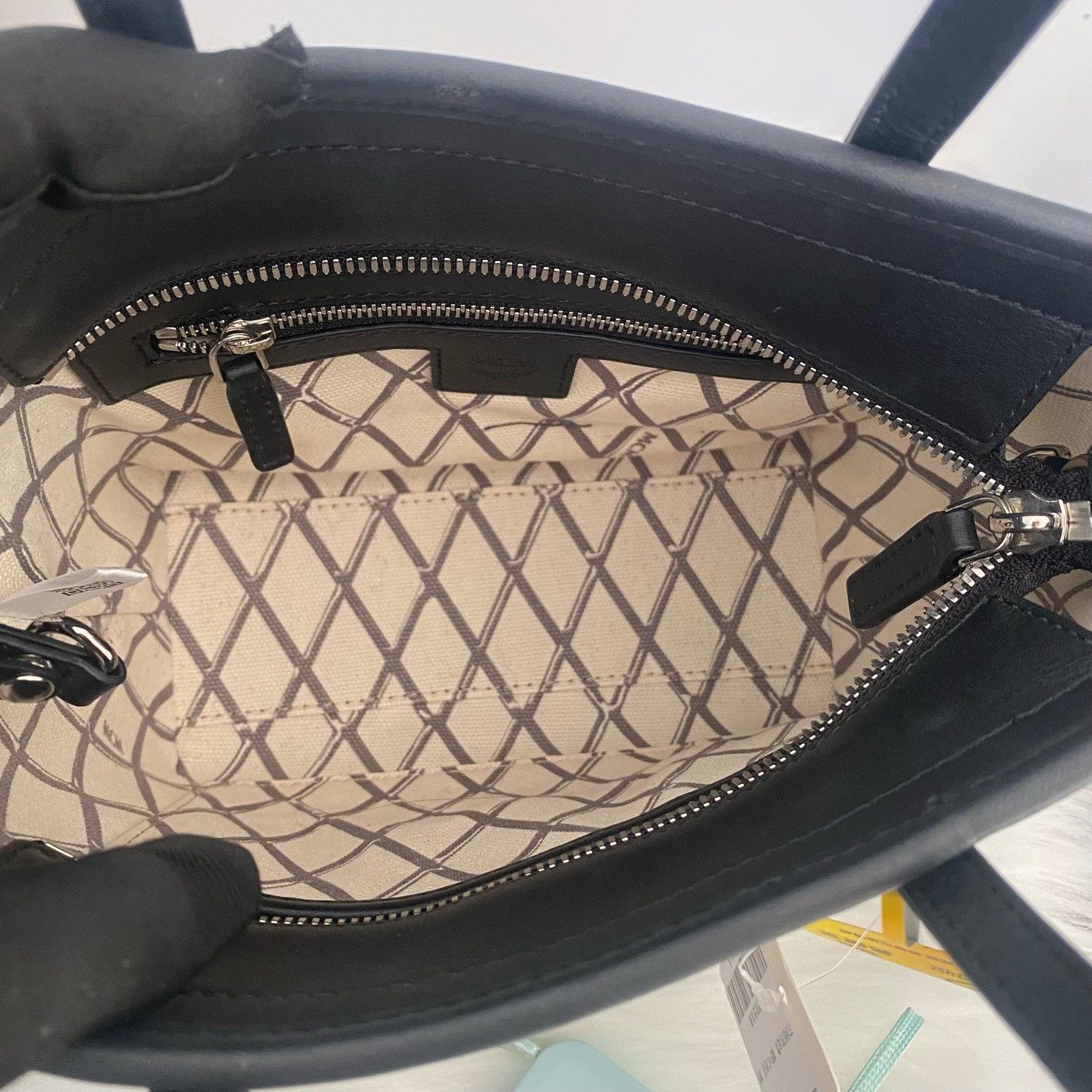 MCM Pre-loved Bag Very good condition Size ONE SIZE - 7 Thumbnail
