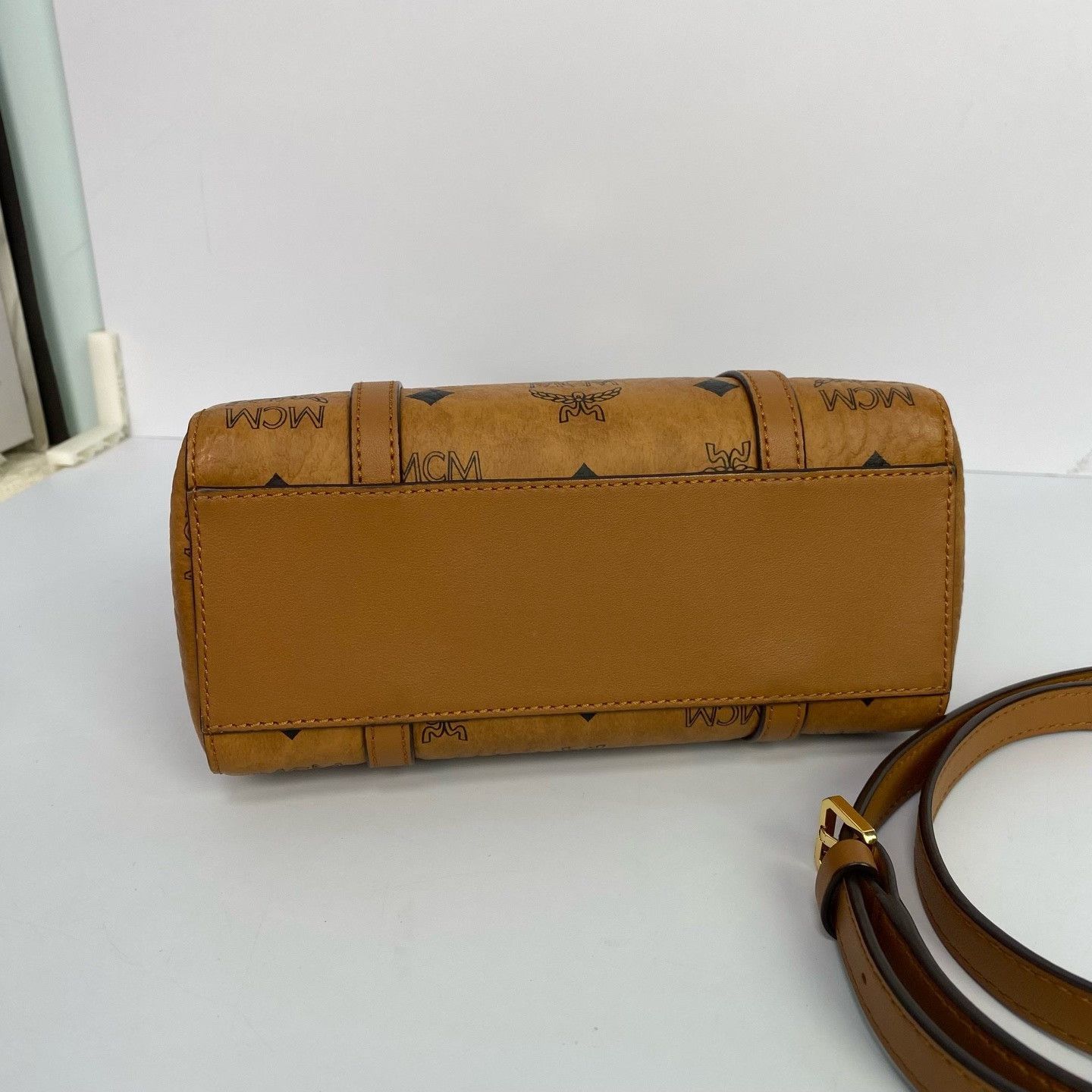 MCM Pre-loved Bag Very good condition Size ONE SIZE - 4 Thumbnail