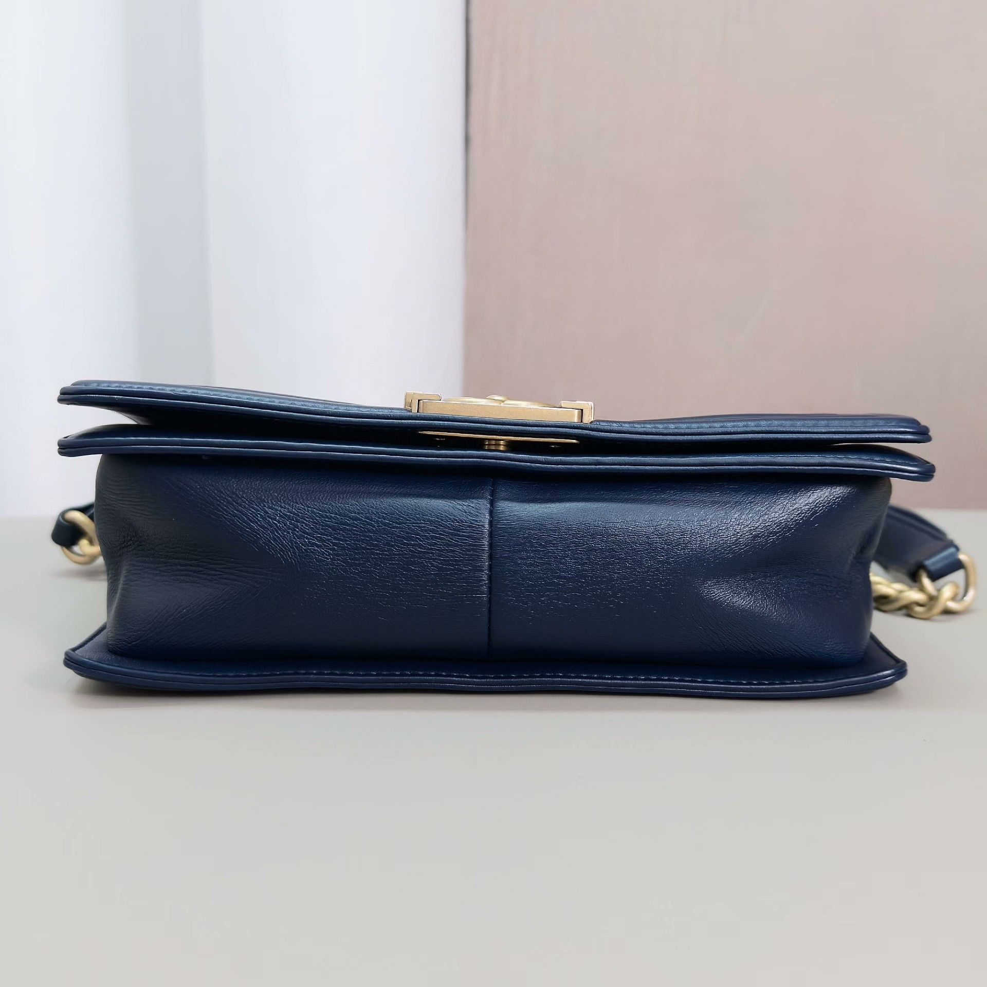 Chanel Pre-loved Bag Very good condition Size ONE SIZE - 5 Thumbnail