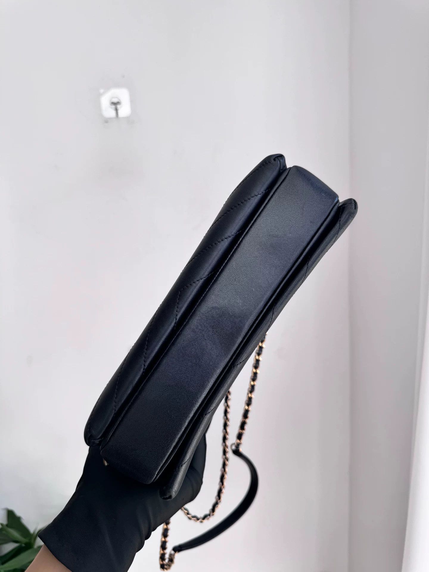 Chanel Pre-loved Bag Very good condition Size ONE SIZE - 7 Thumbnail