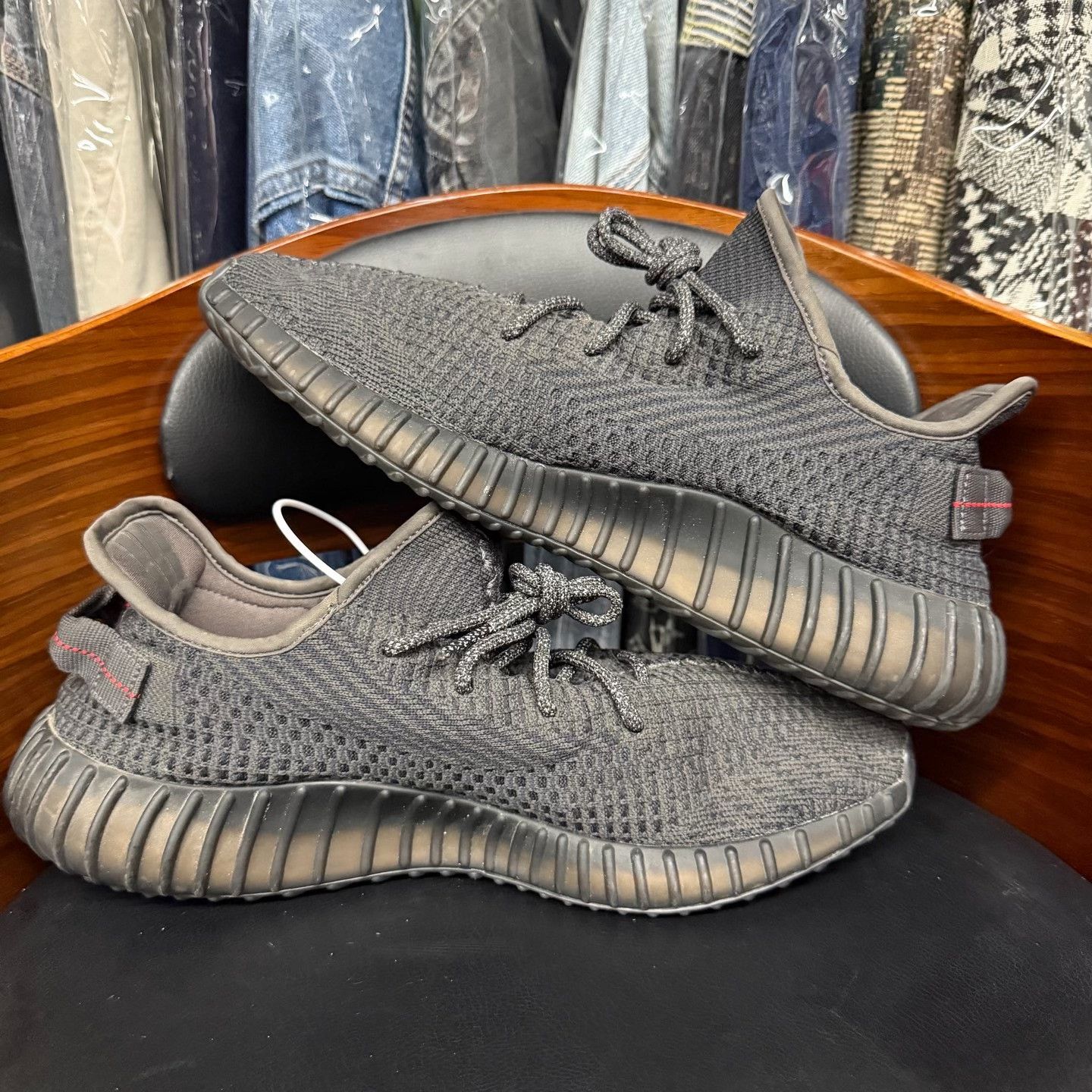 Adidas Adidas YEEZY350 Black Lowtop Sneakers 12 Men Size US 12 / EU 45 - 7 Thumbnail