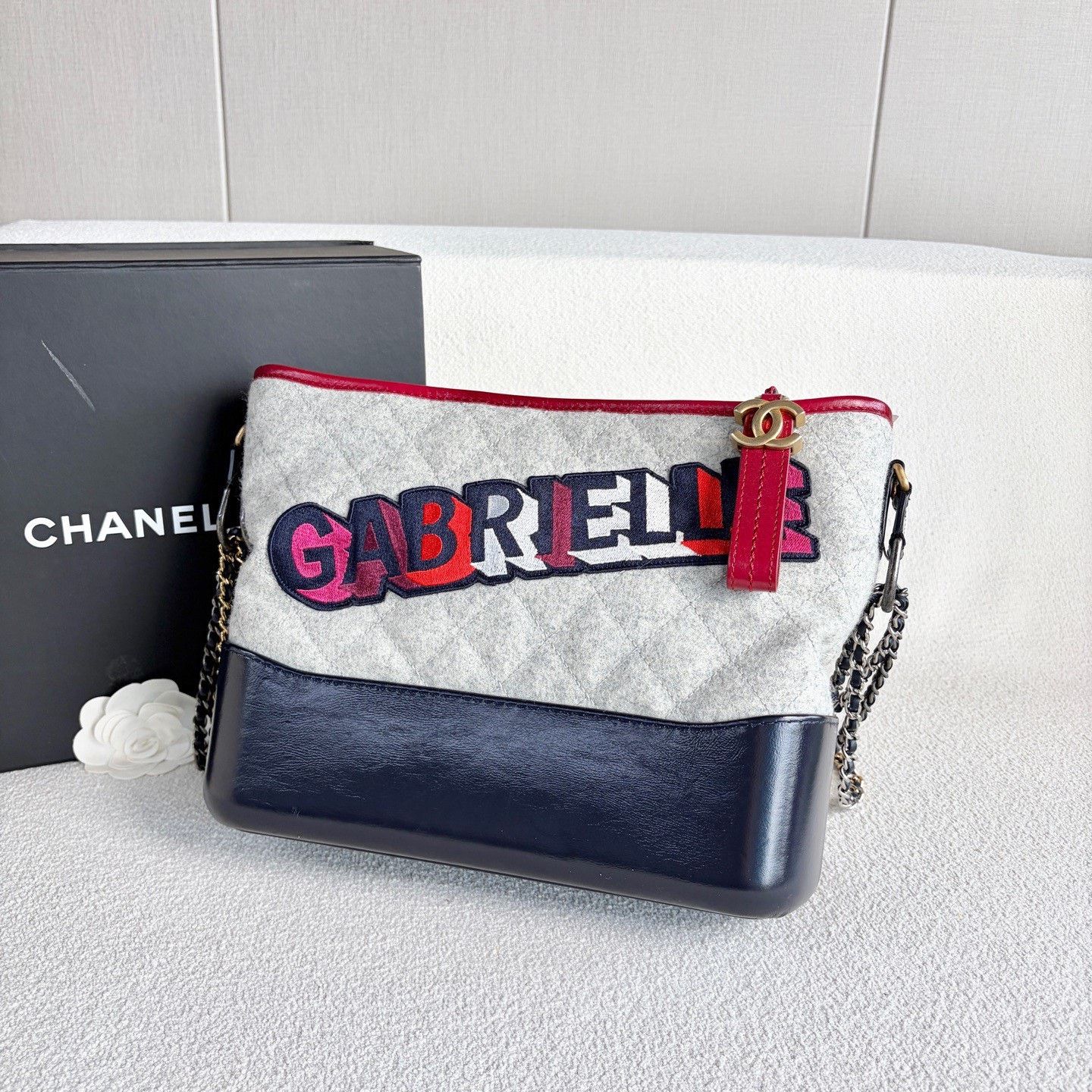 Chanel Pre-loved Bag Very good condition Size ONE SIZE - 4 Thumbnail