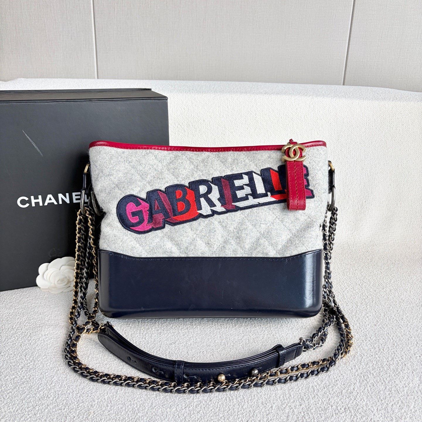 Chanel Pre-loved Bag Very good condition Size ONE SIZE - 2 Thumbnail