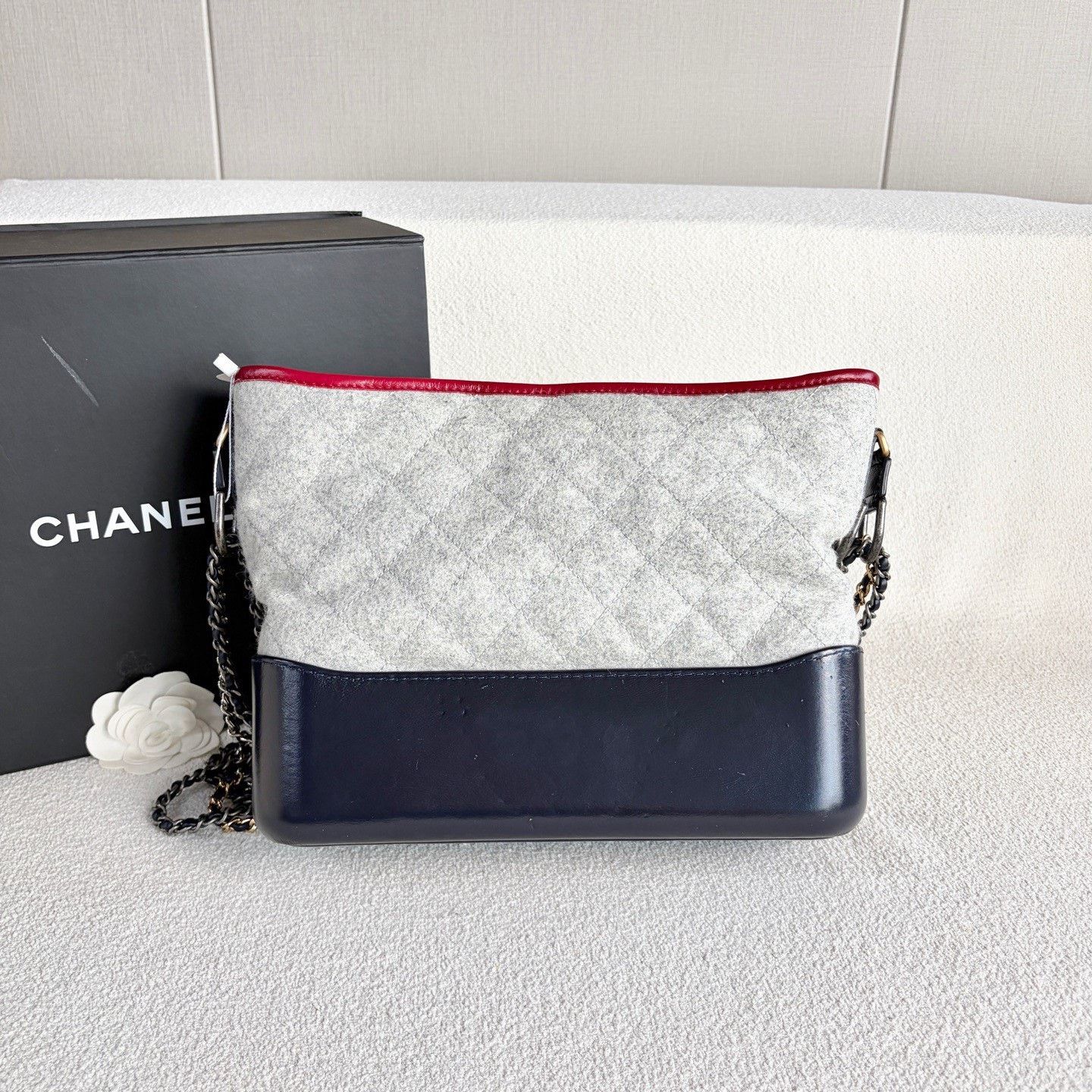 Chanel Pre-loved Bag Very good condition Size ONE SIZE - 3 Thumbnail