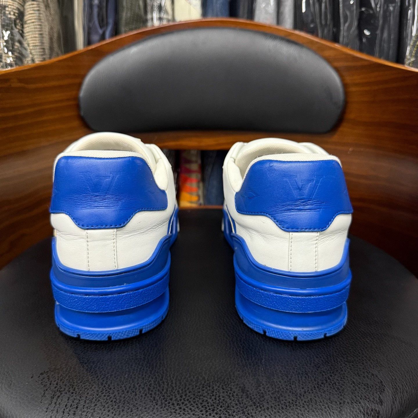 Louis Vuitton Louis Vuitton Training Blue Lowtop Sneakers 9 Men Size US 9 / EU 42 - 3 Thumbnail