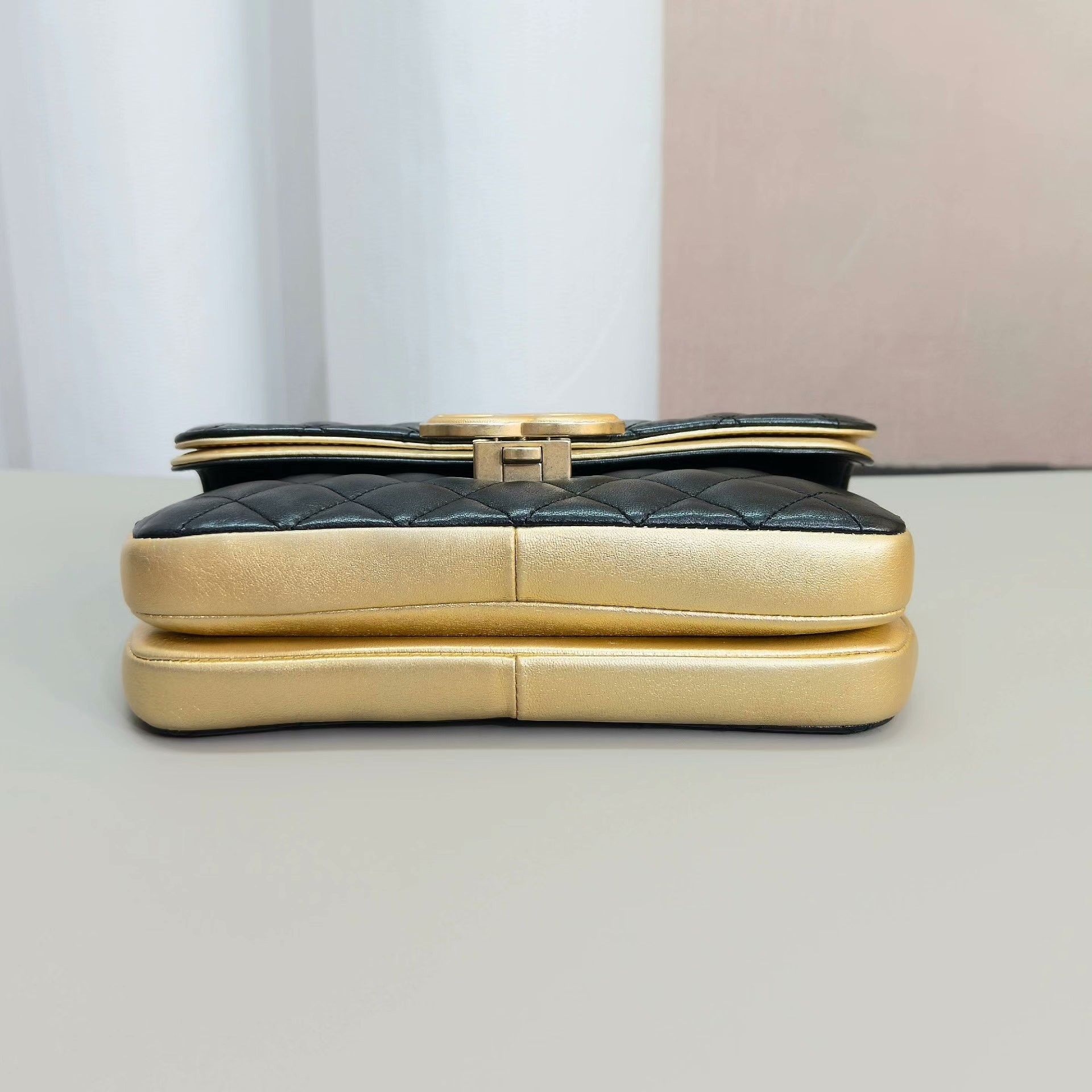 Chanel Pre-loved Bag Very good condition Size ONE SIZE - 5 Thumbnail
