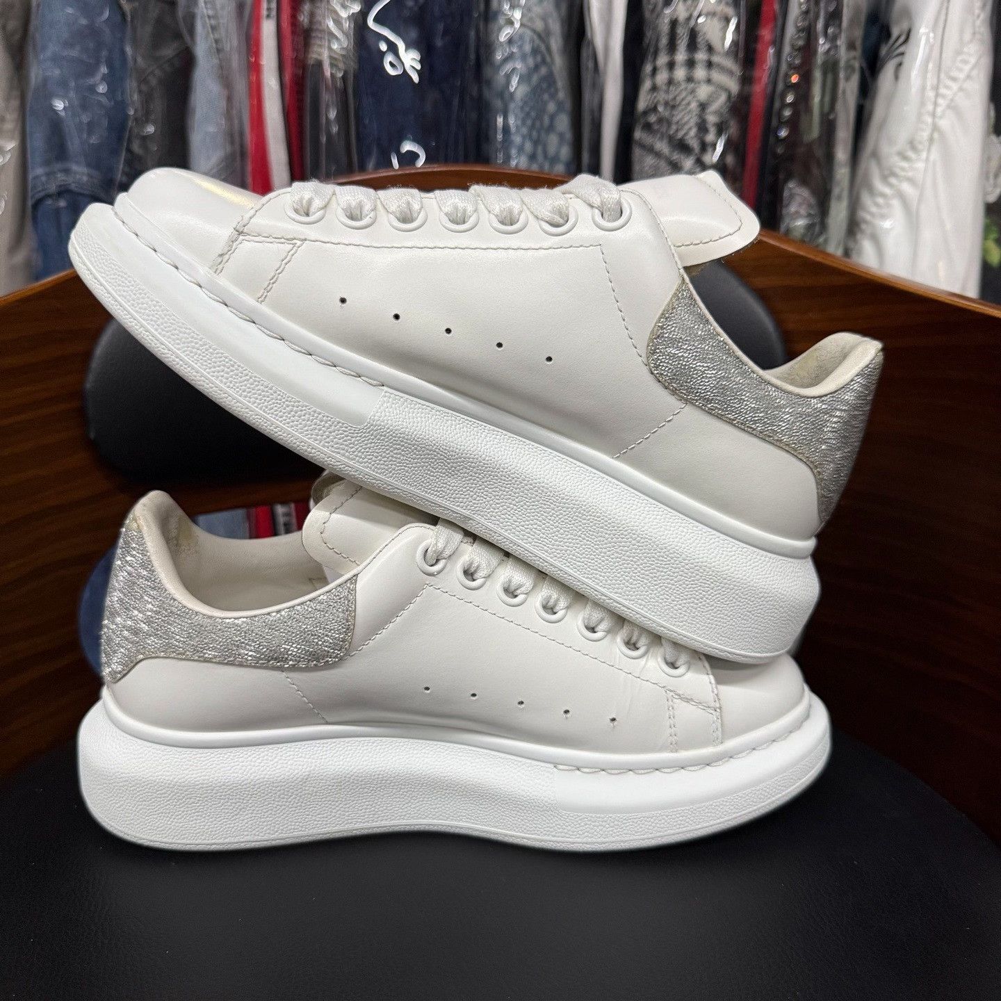 Alexander McQueen White Lowtop Sneakers us_6-5 Women Size US 6.5 / IT 36.5 - 7 Thumbnail