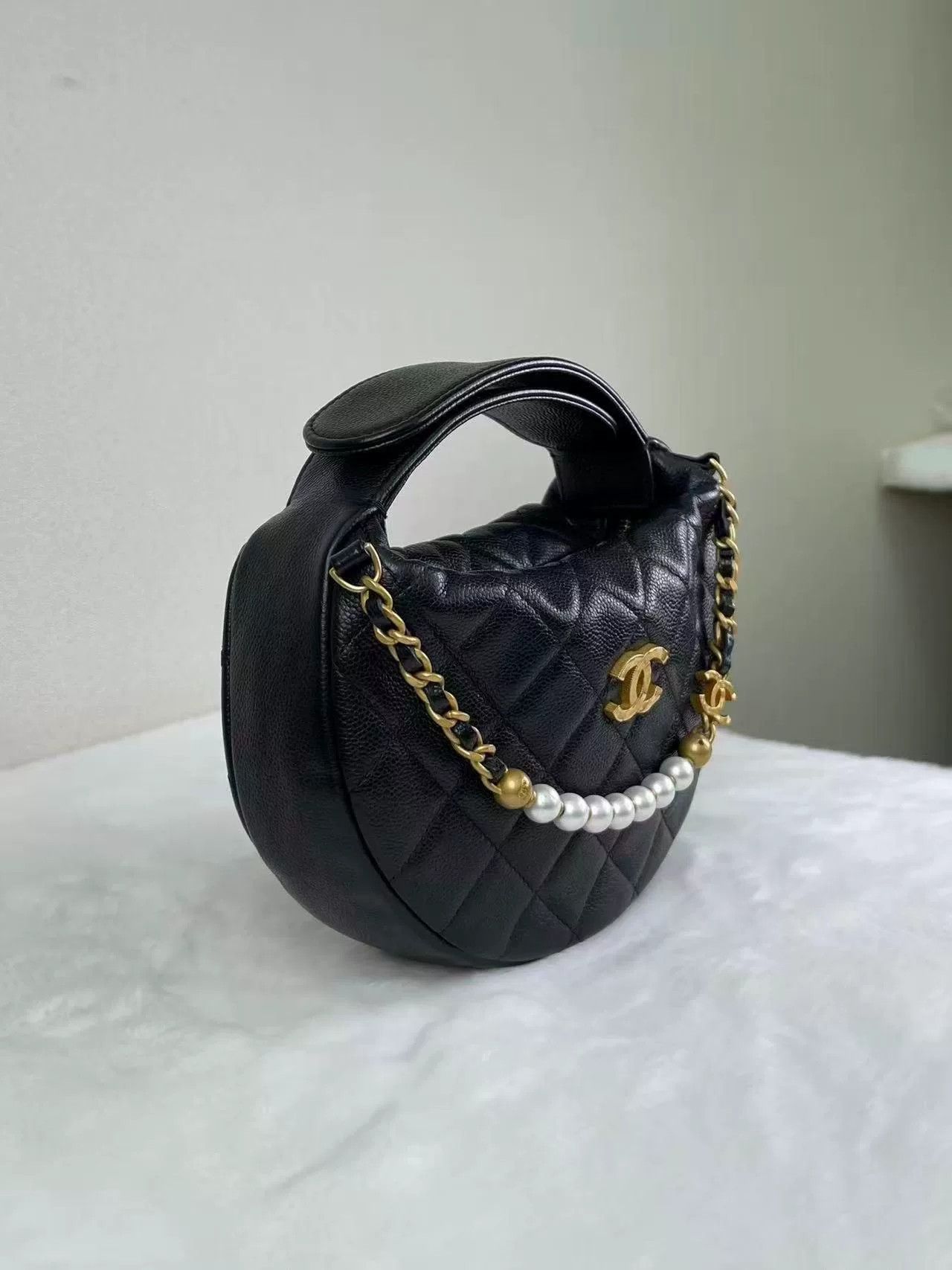 Chanel Pre-loved Bag Very good condition Size ONE SIZE - 6 Thumbnail