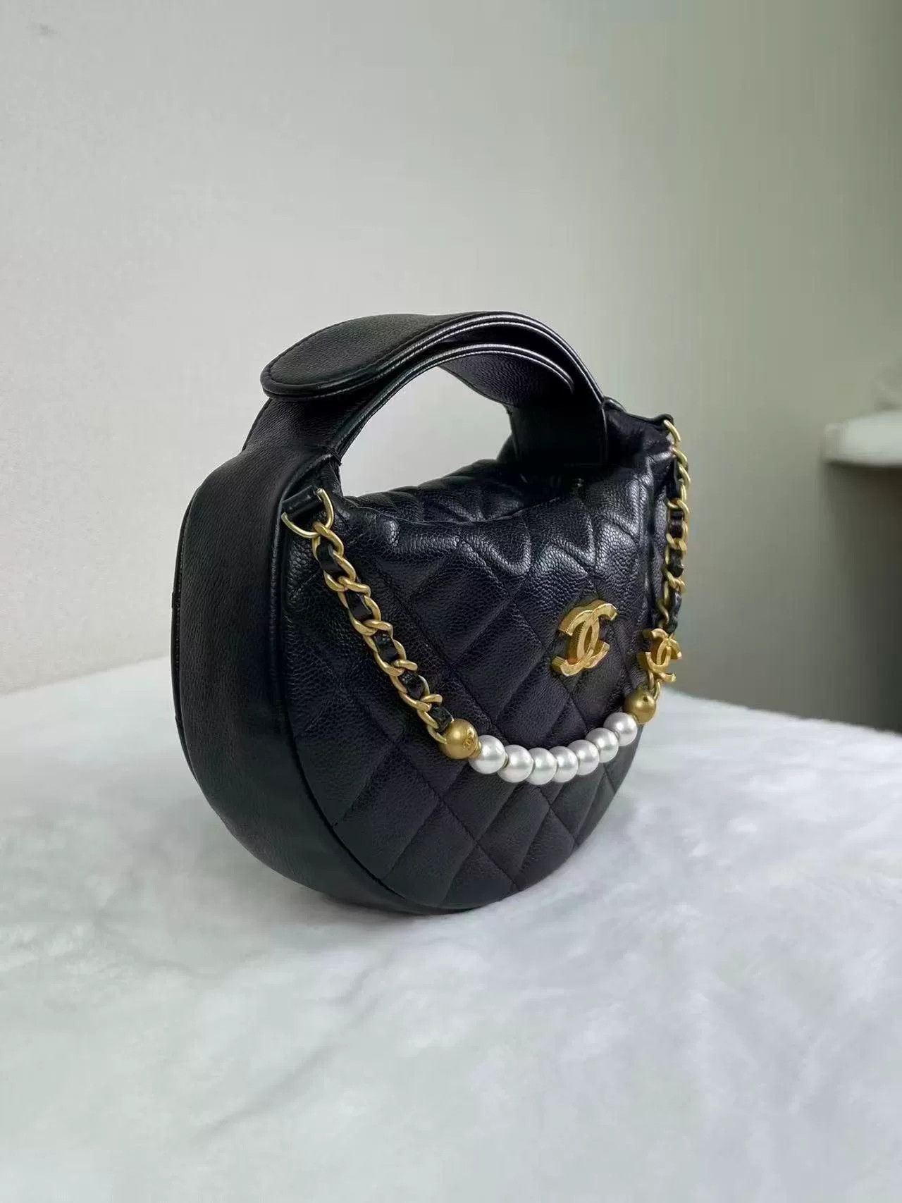 Chanel Pre-loved Bag Very good condition Size ONE SIZE - 5 Thumbnail
