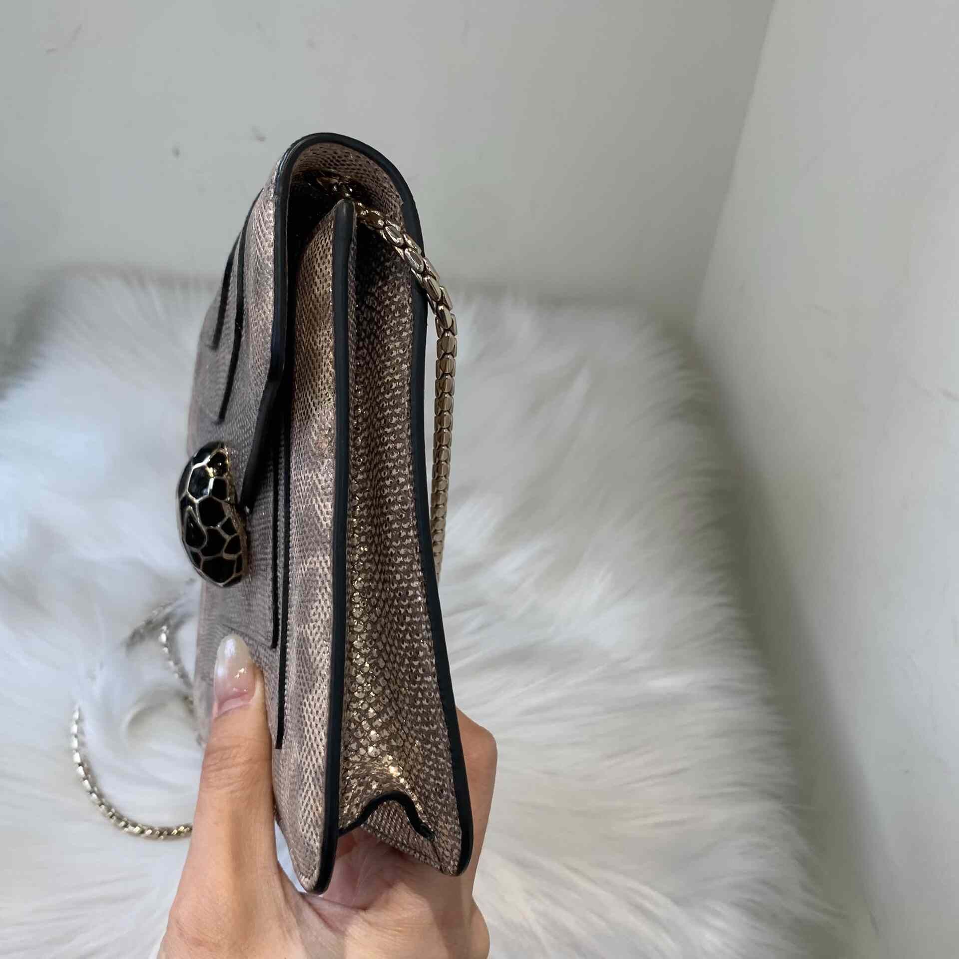 Bvlgari Pre-loved Bag Very good condition Size ONE SIZE - 2 Thumbnail