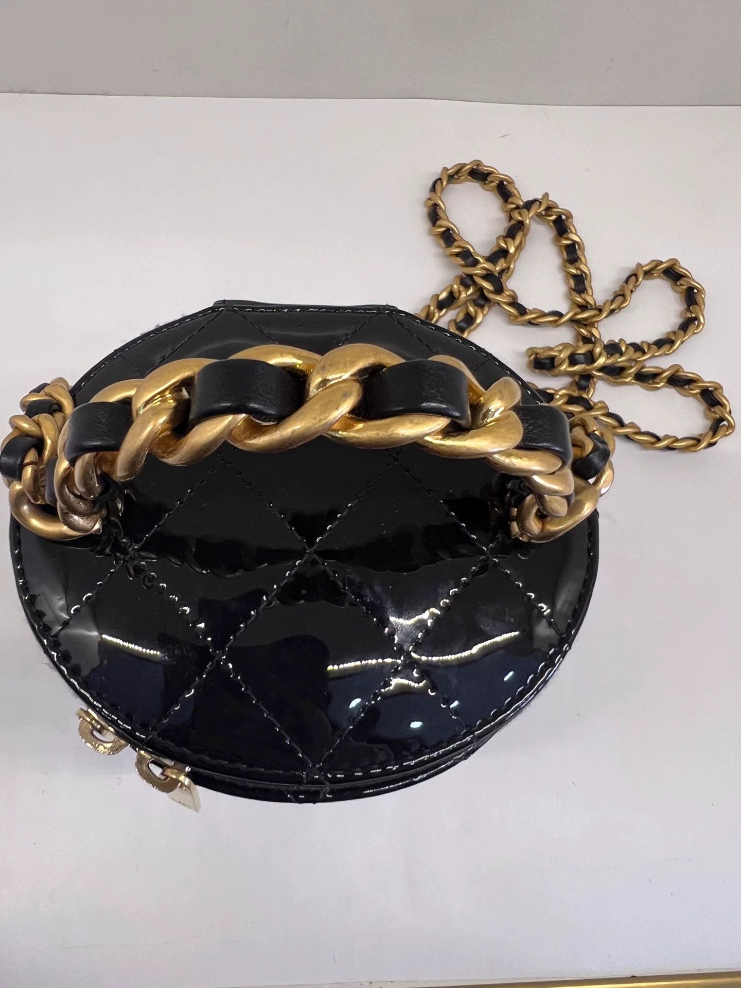 Chanel Pre-loved Bag Very good condition Size ONE SIZE - 8 Thumbnail