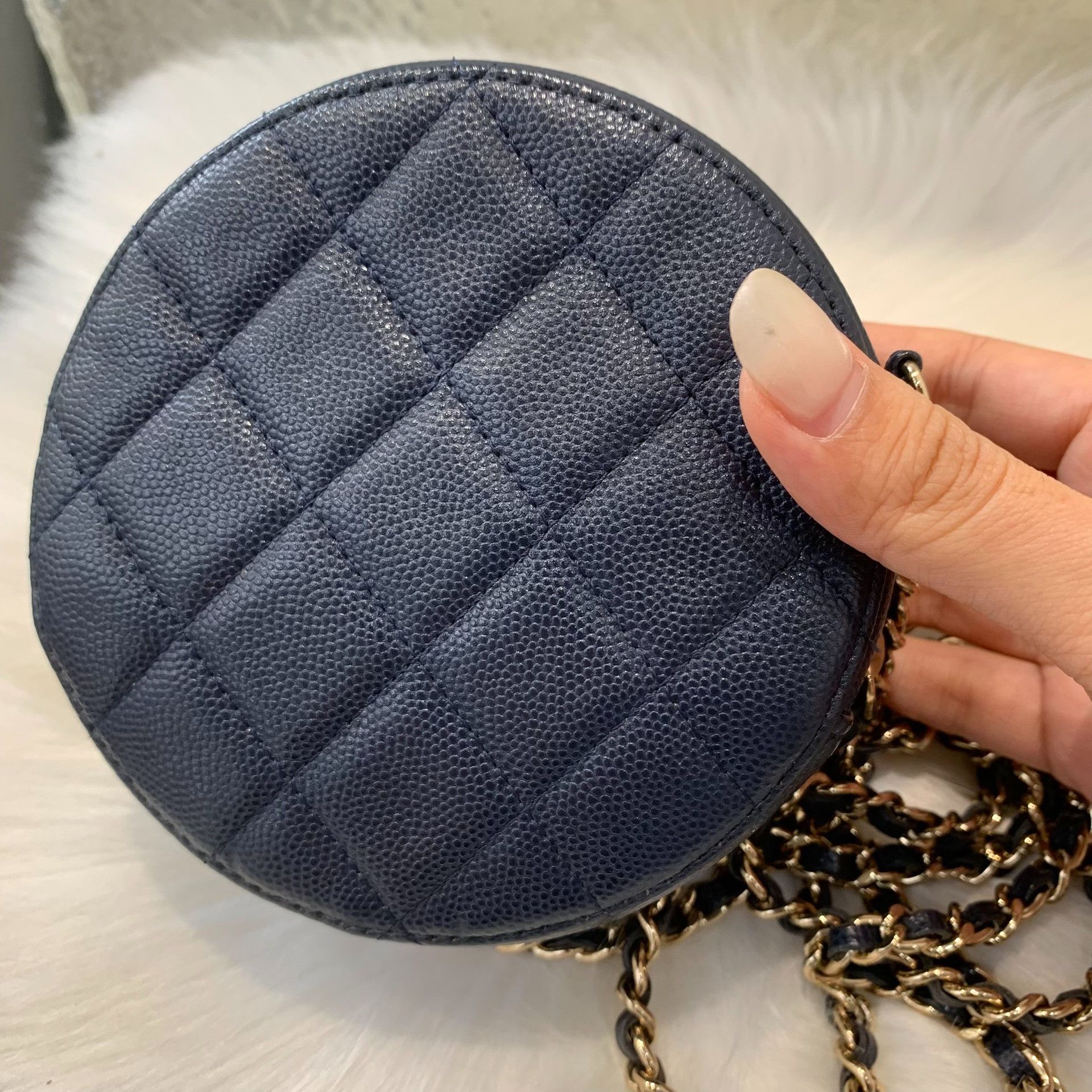 Chanel Pre-loved Bag Very good condition Size ONE SIZE - 4 Thumbnail
