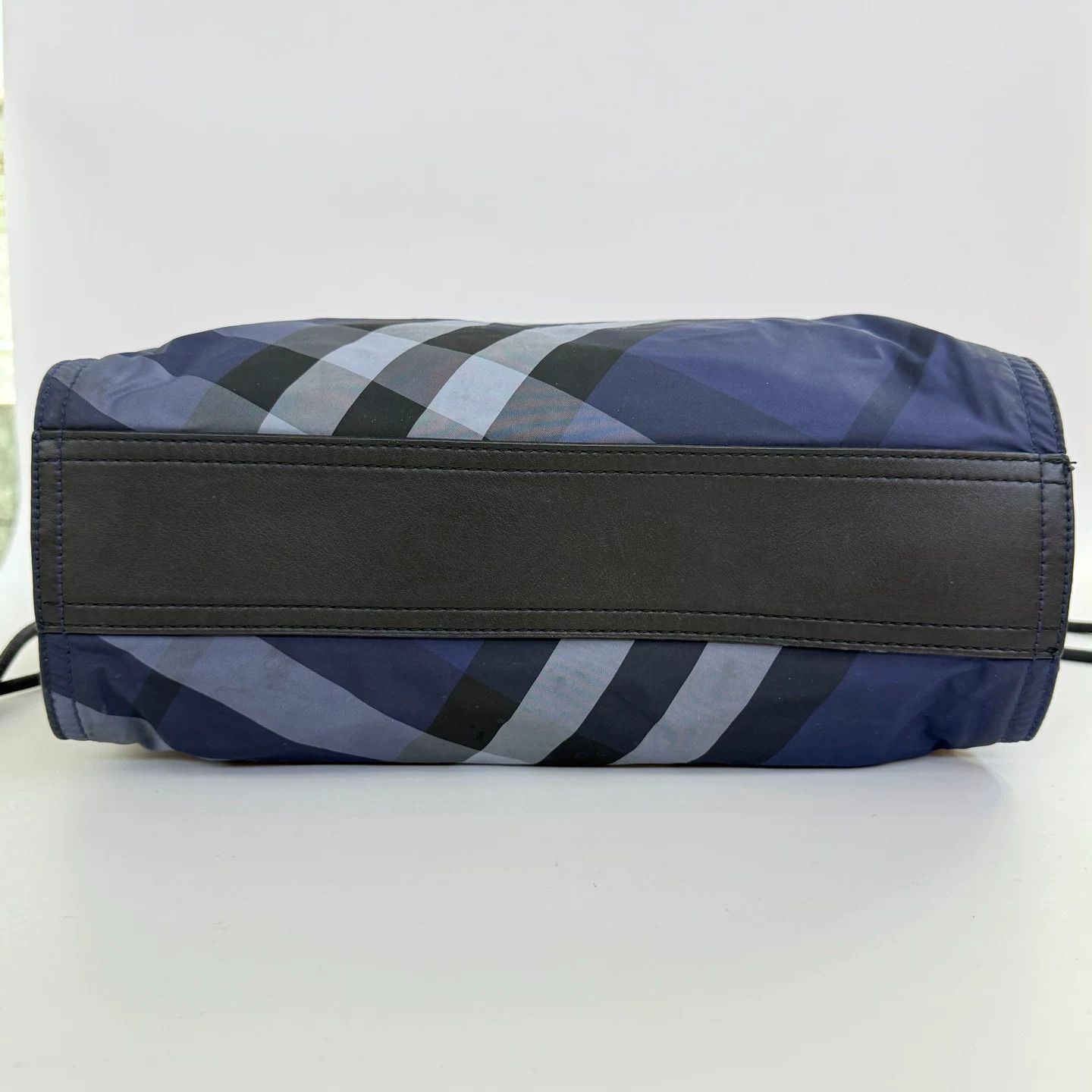 Burberry Pre-loved Bag Very good condition Size ONE SIZE - 5 Thumbnail