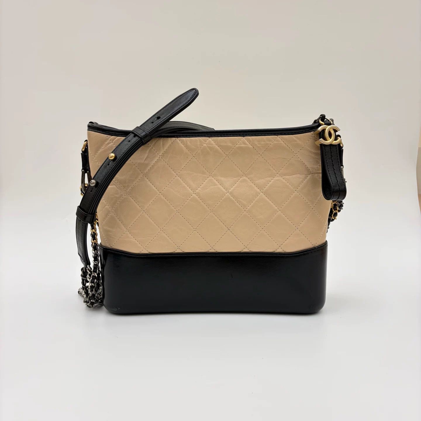 Chanel Pre-loved Bag Very good condition Size ONE SIZE - 2 Thumbnail