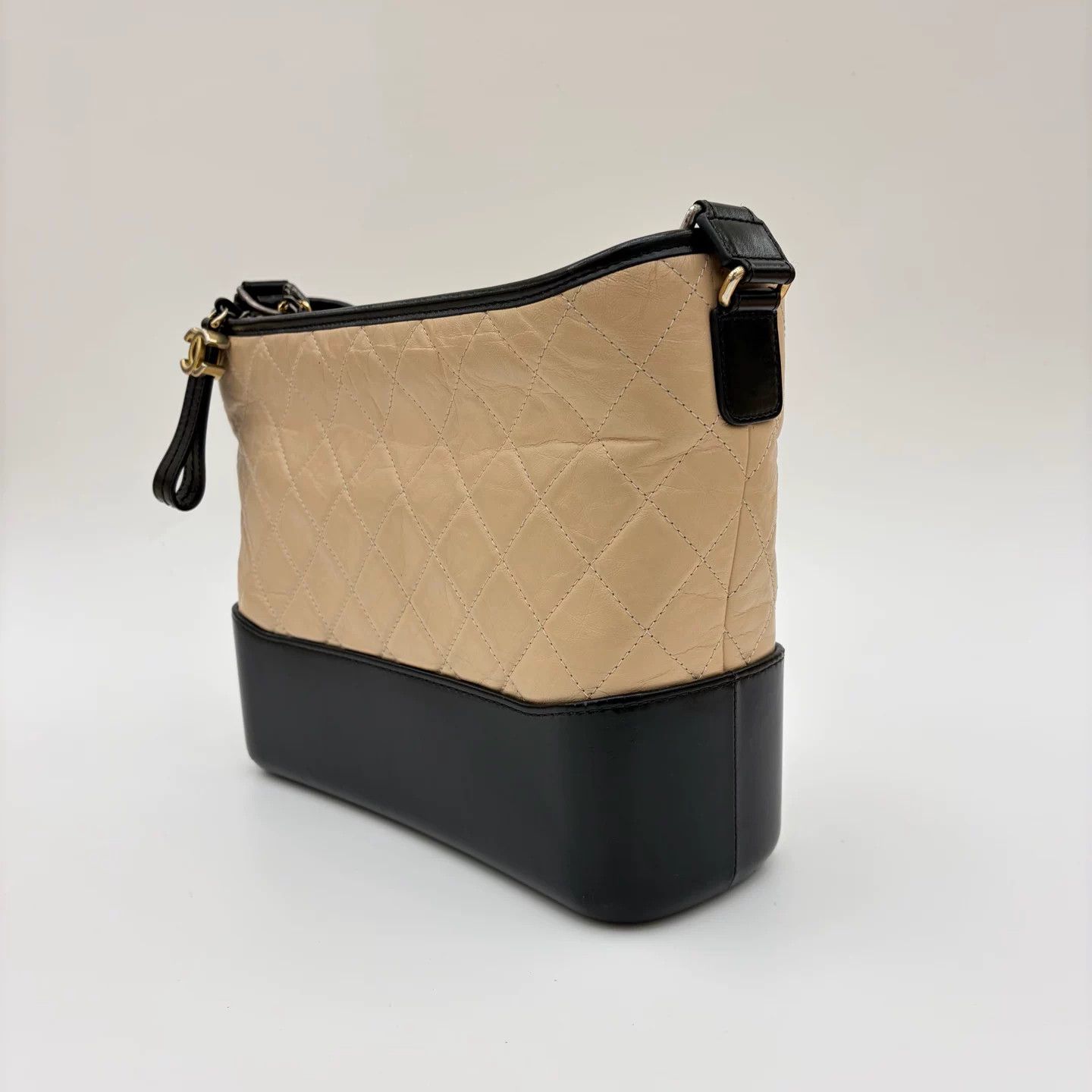 Chanel Pre-loved Bag Very good condition Size ONE SIZE - 4 Thumbnail