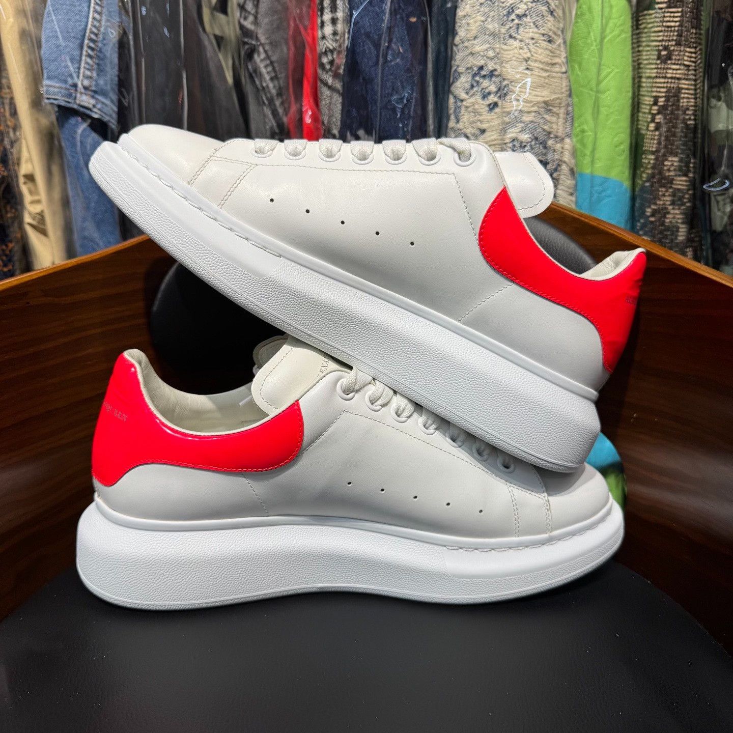 Alexander McQueen Pink Lowtop Sneakers 10.5 Men Size US 10.5 / EU 43-44 - 7 Thumbnail