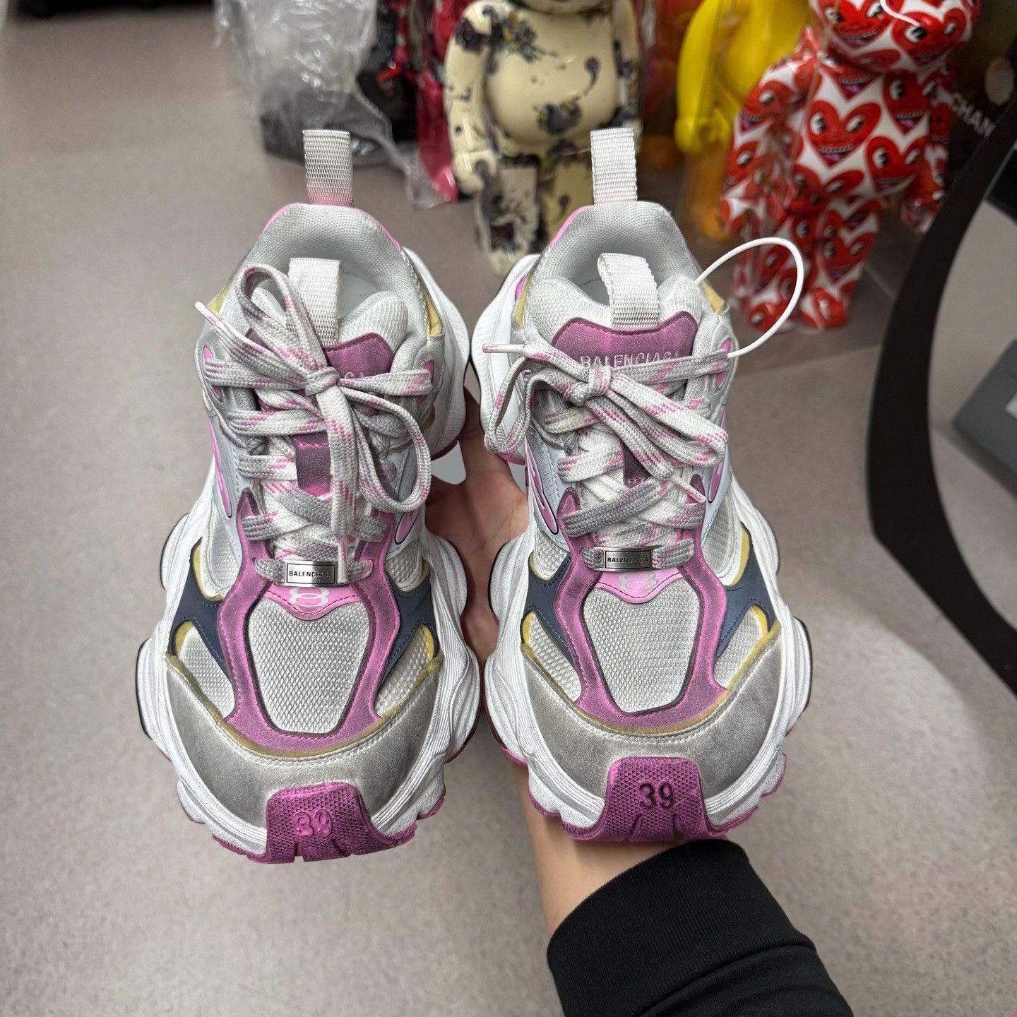 Balenciaga Balenciaga Distressed Pink Lowtop Sneakers us_8-5 Women Size US 8.5 / IT 38.5 - 5 Thumbnail