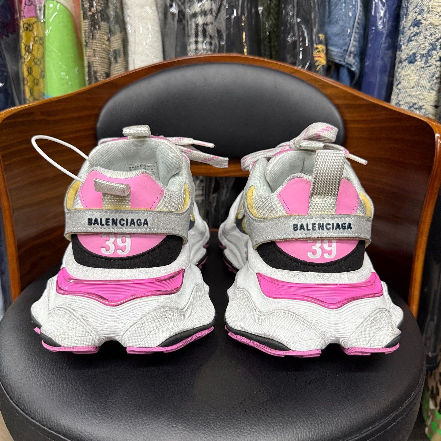 Balenciaga Balenciaga Distressed Pink Lowtop Sneakers us_8-5 Women Size US 8.5 / IT 38.5 - 3 Thumbnail