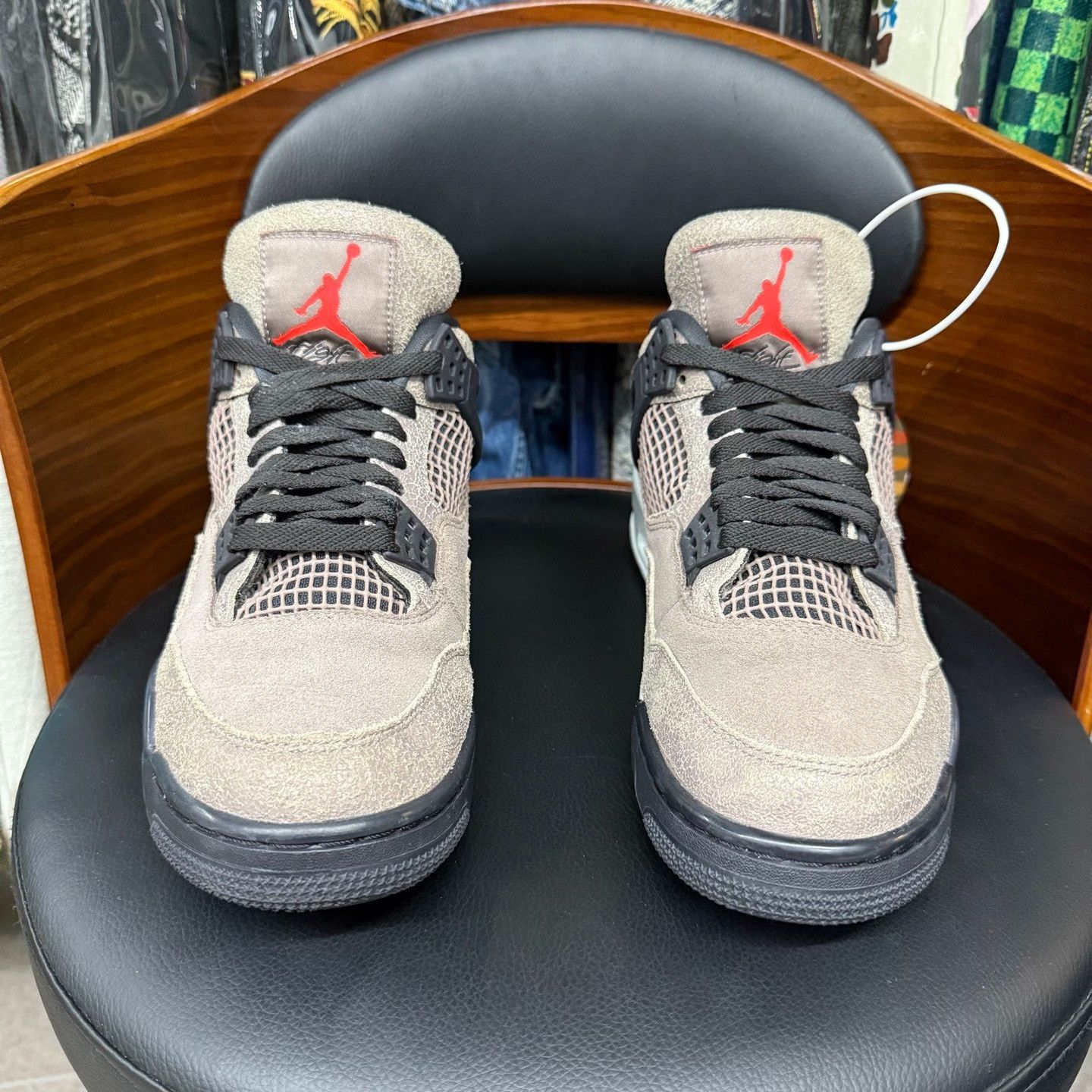 Nike Nike AJ4 Lowtop Sneakers 10 Men Size US 10 / EU 43 - 2 Thumbnail