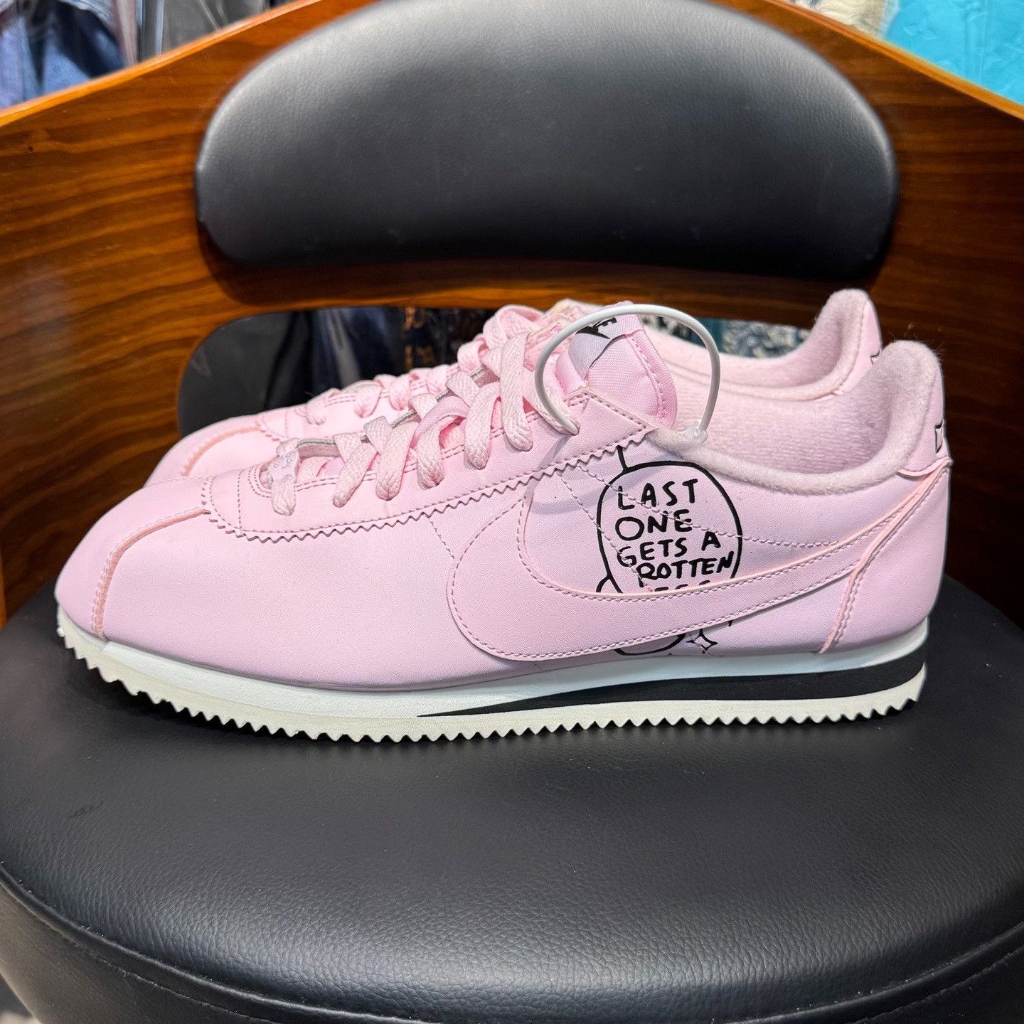 Nike Nike Collab Pink Lowtop Sneakers 11 Men Size US 11 / EU 44 - 6 Thumbnail