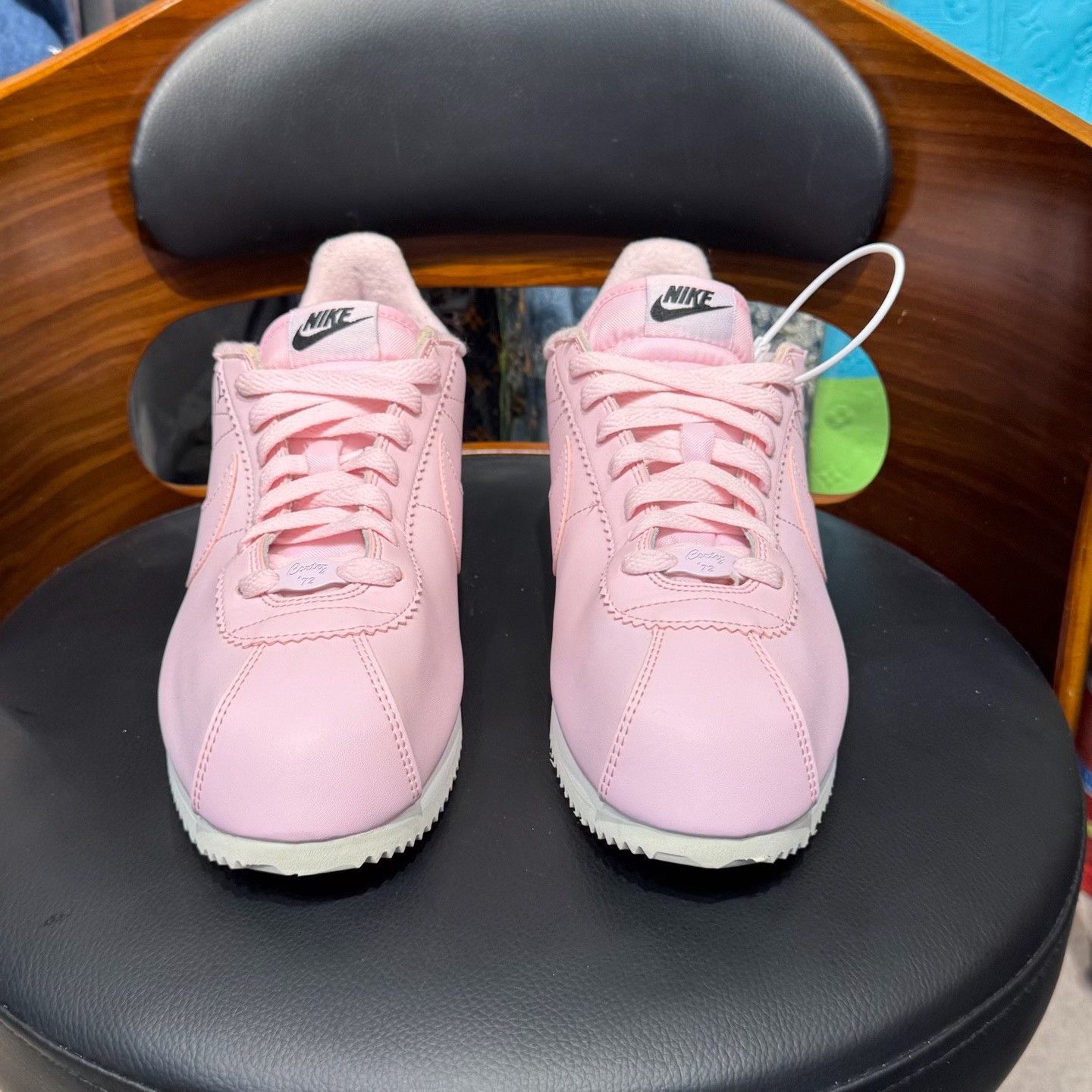 Nike Nike Collab Pink Lowtop Sneakers 11 Men Size US 11 / EU 44 - 2 Thumbnail