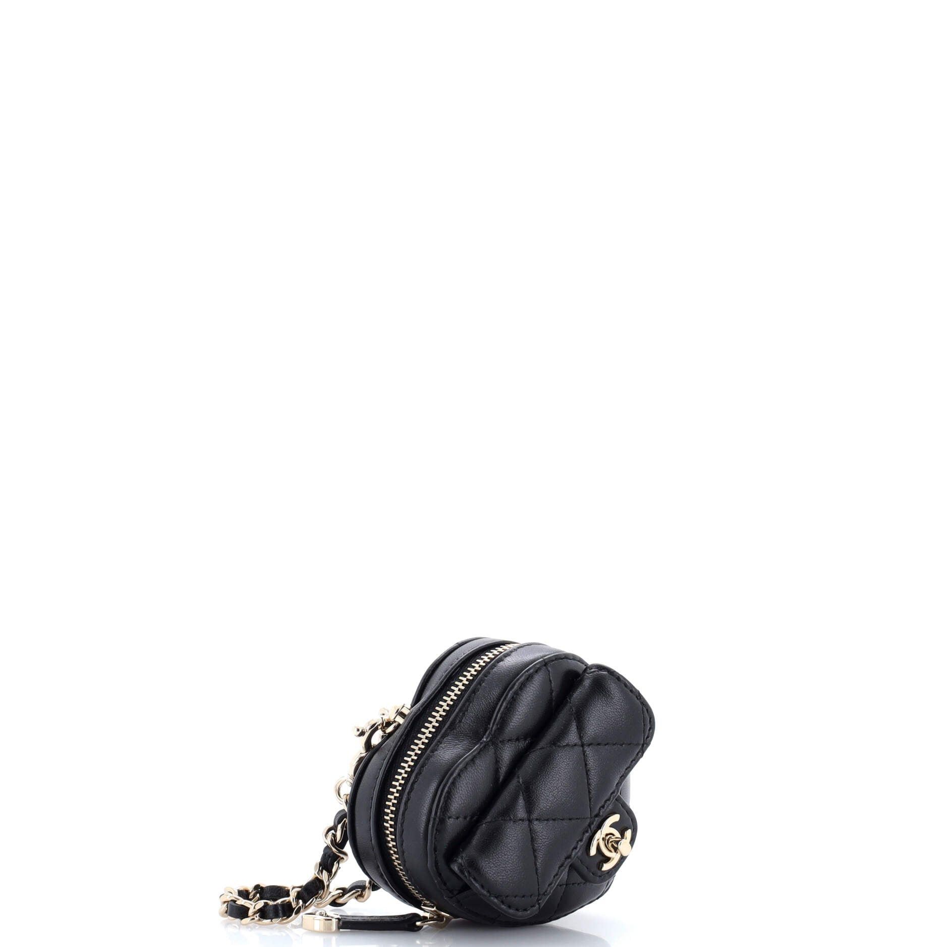 Chanel CC in Love Heart Chain Necklace Zip Coin Purse Size ONE SIZE - 2 Thumbnail