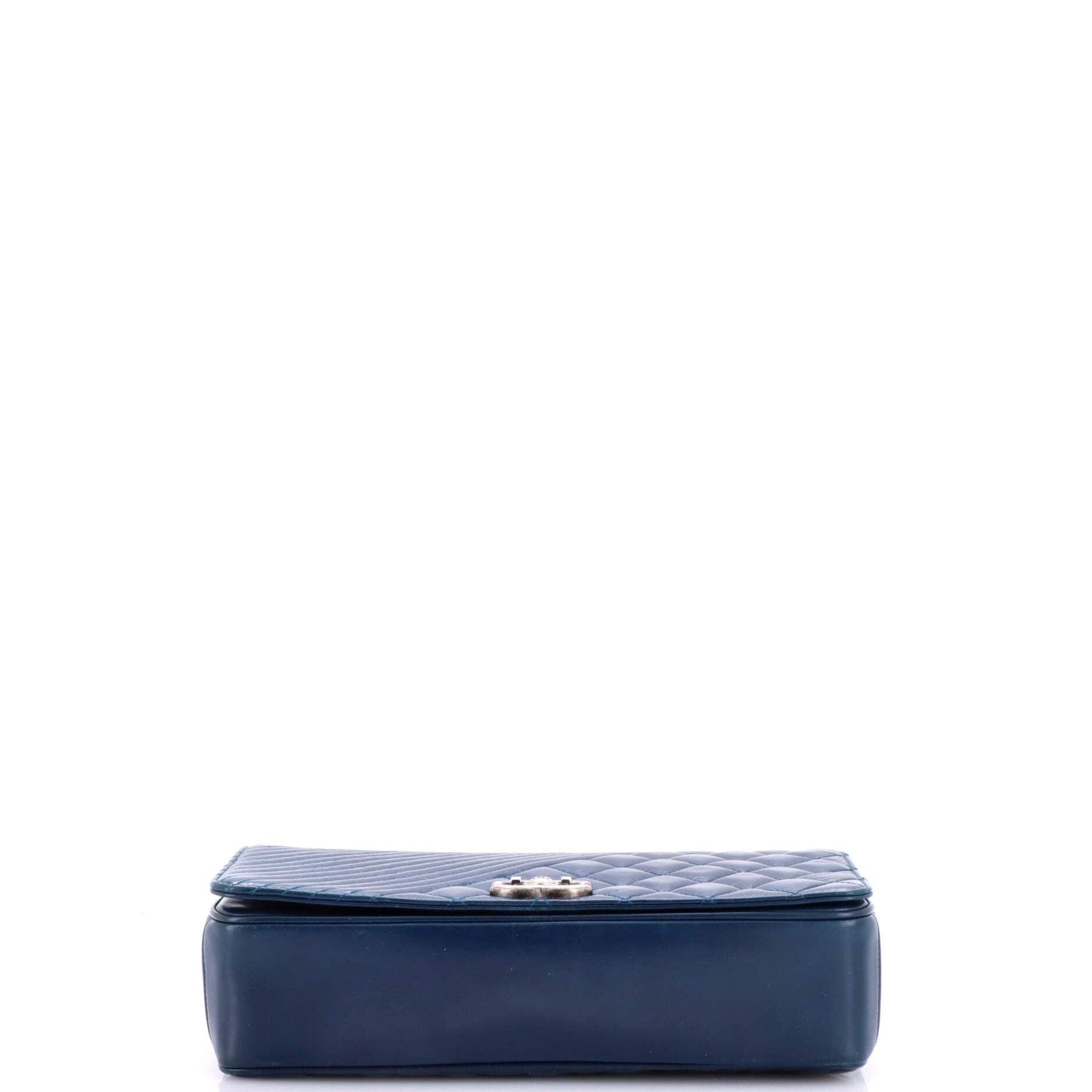 Chanel Coco Boy Flap Bag Size ONE SIZE - 4 Thumbnail