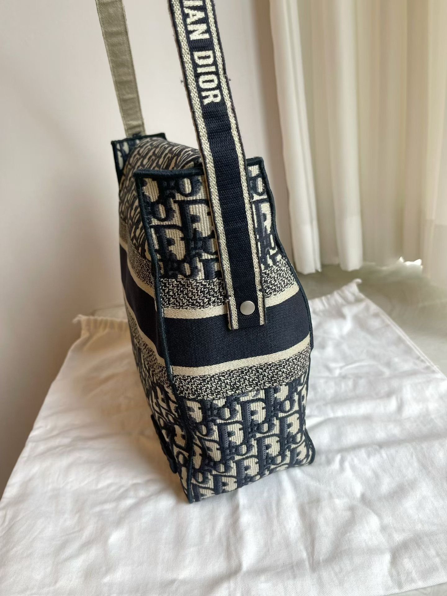 Dior Pre-loved Bag Very good condition Size ONE SIZE - 4 Thumbnail