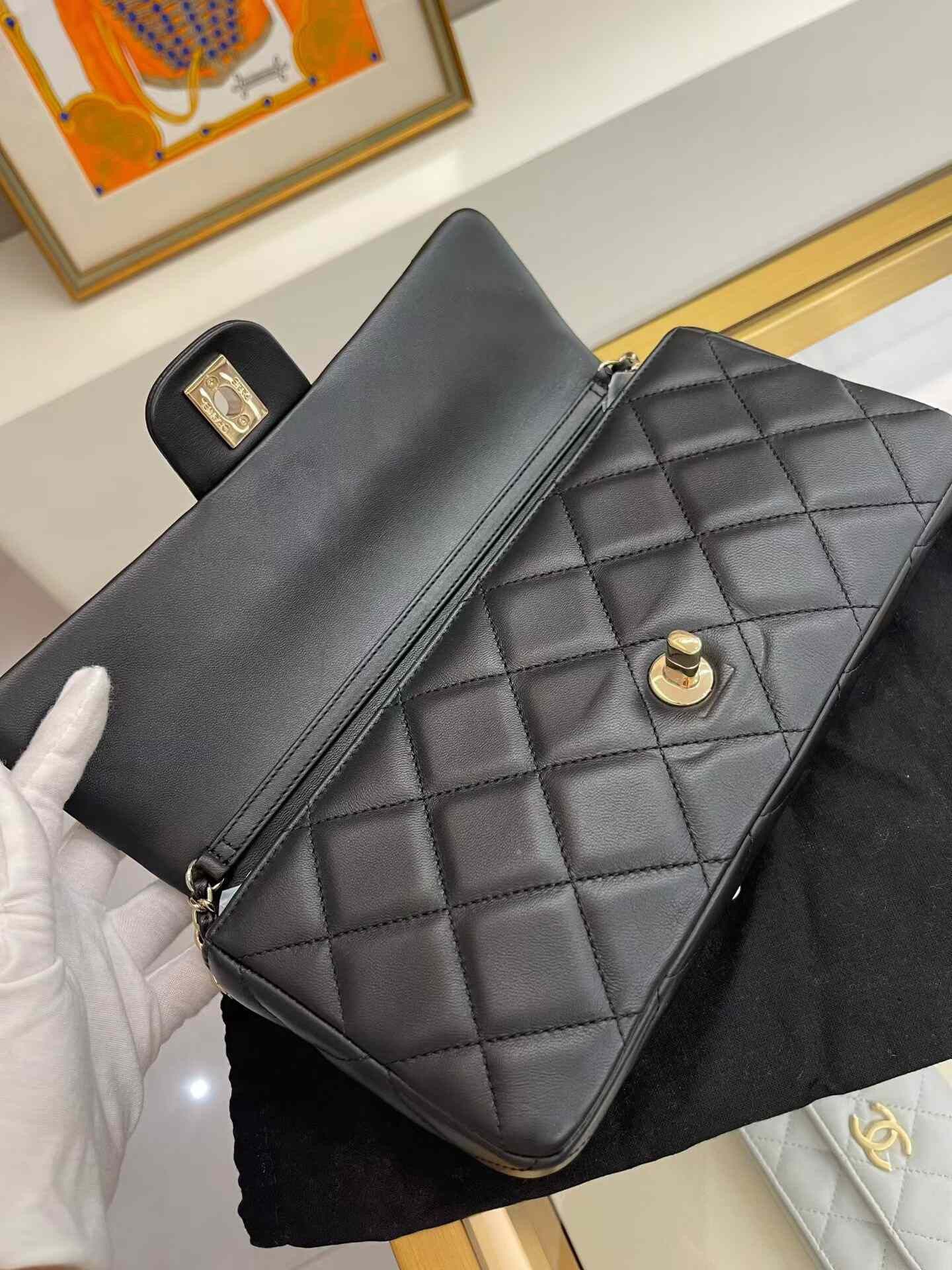 Chanel Pre-loved Bag Very good condition Size ONE SIZE - 6 Thumbnail