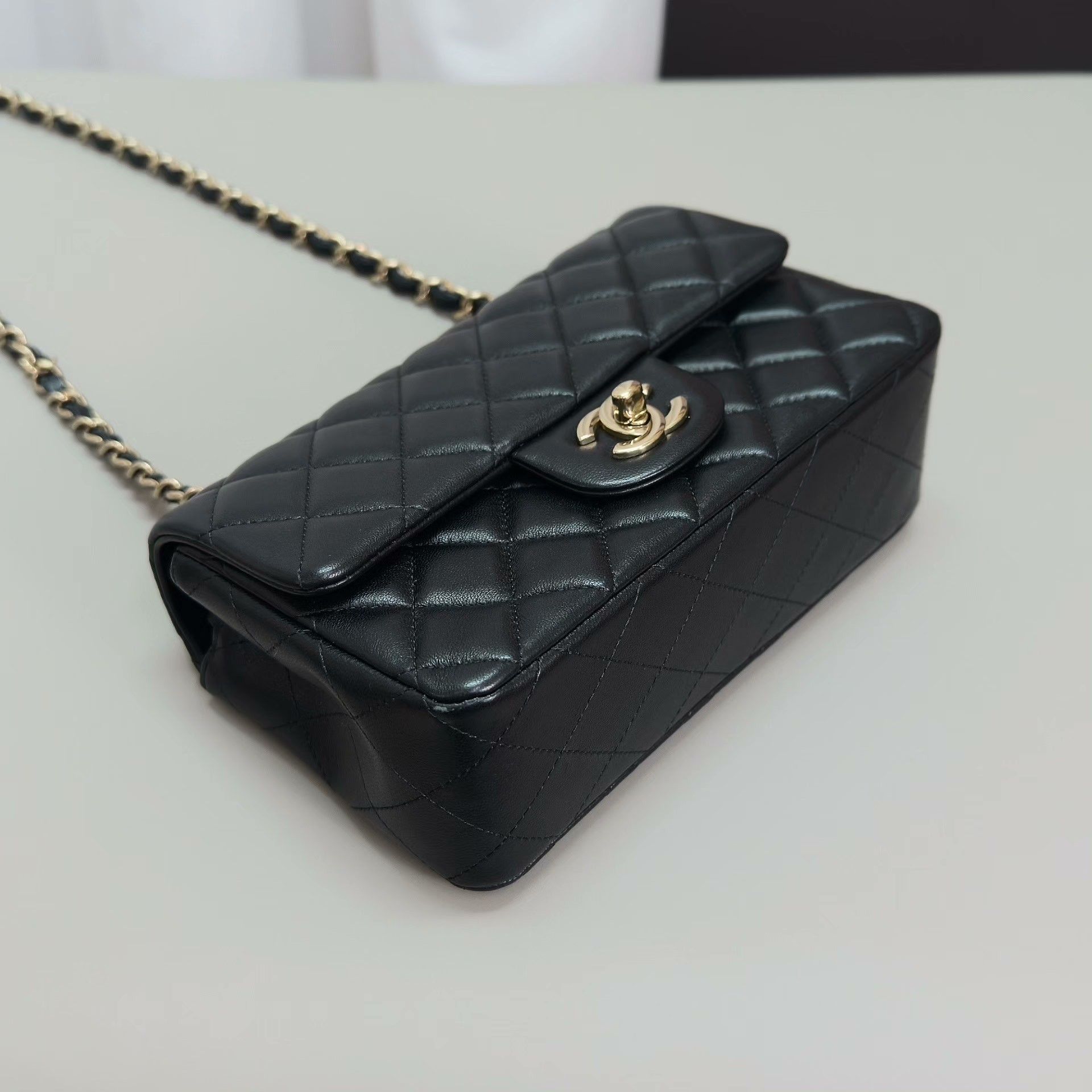 Chanel Pre-loved Bag Very good condition Size ONE SIZE - 4 Thumbnail