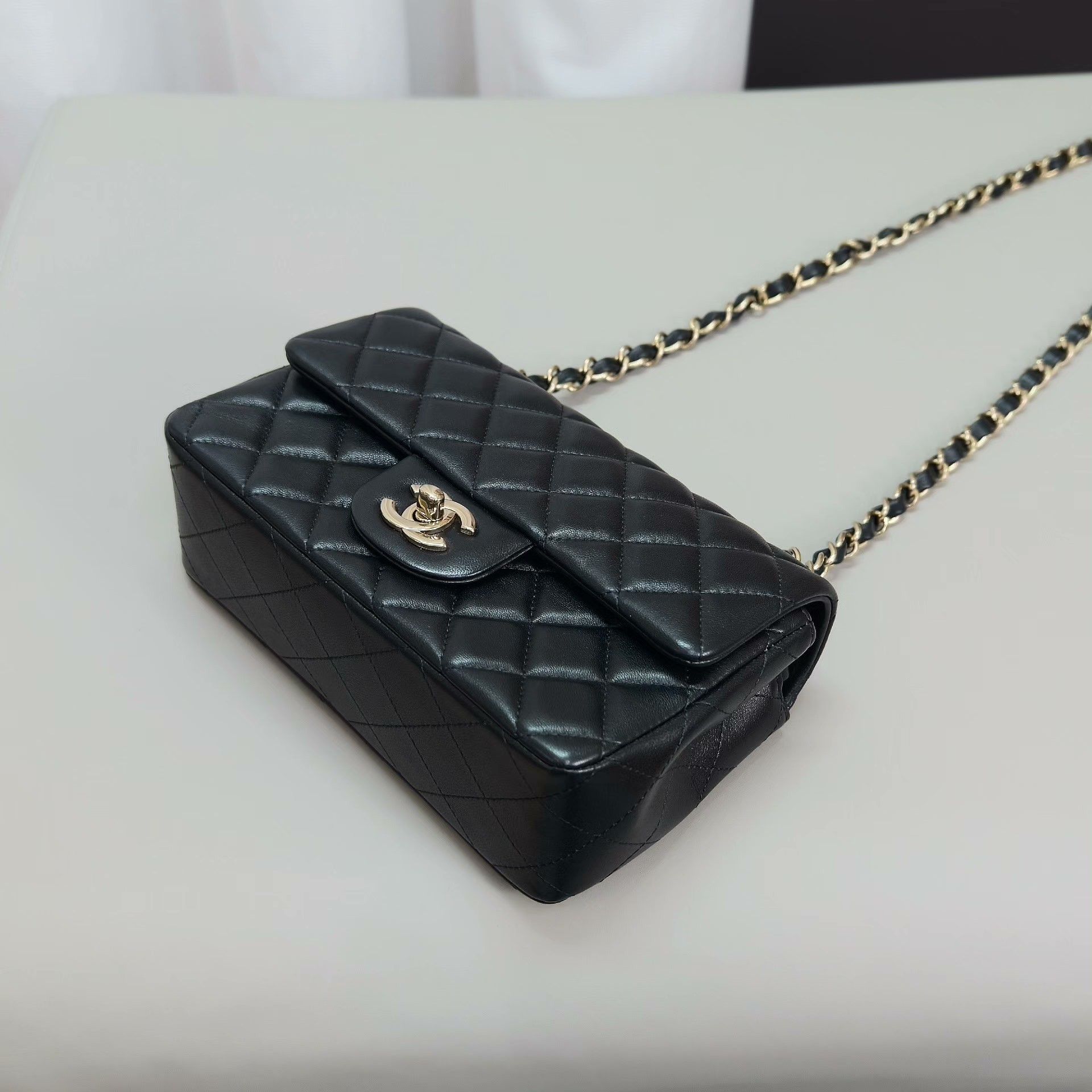 Chanel Pre-loved Bag Very good condition Size ONE SIZE - 3 Thumbnail