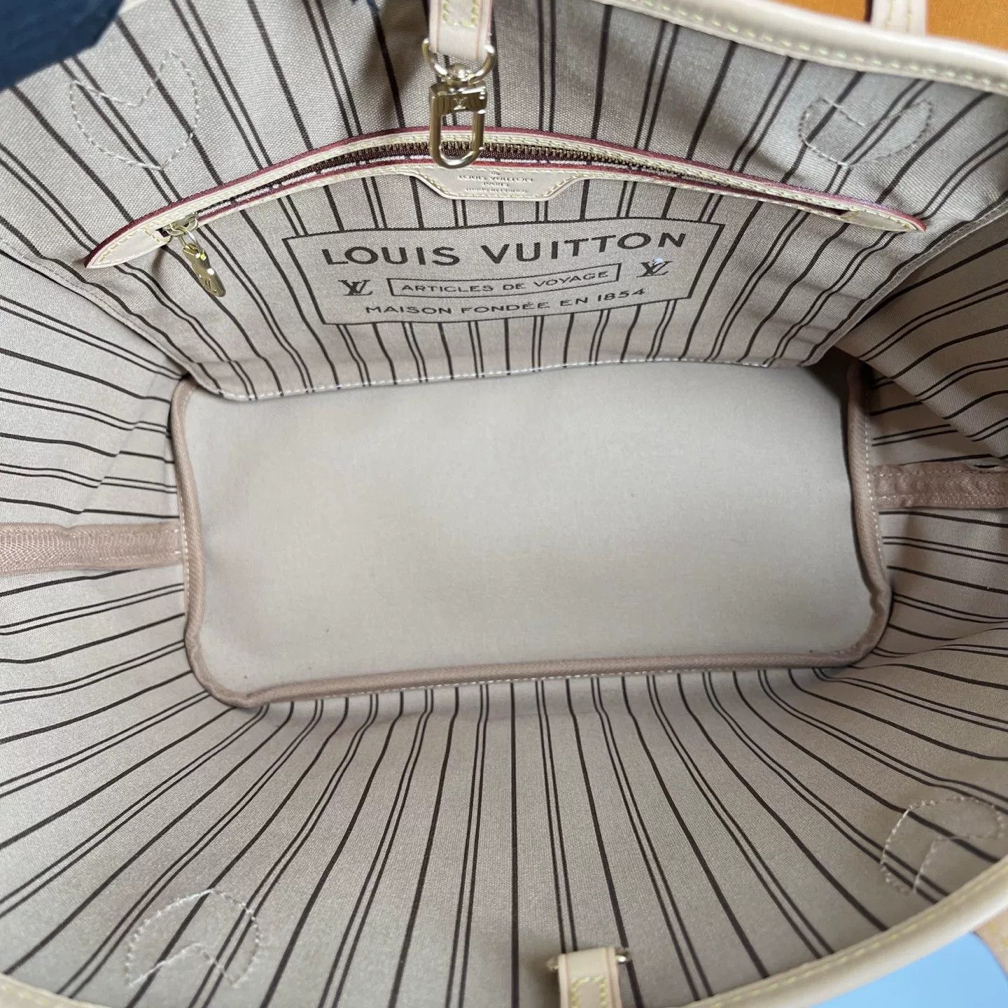 Louis Vuitton Pre-loved Bag Very good condition Size ONE SIZE - 3 Thumbnail