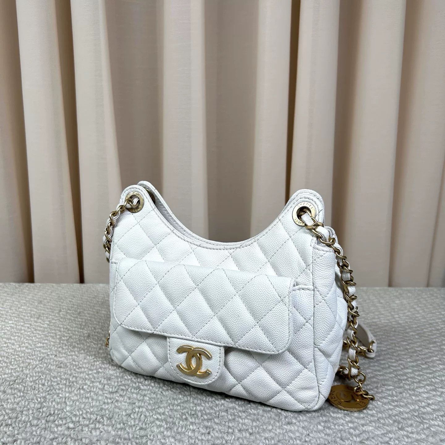 Chanel Pre-loved Bag Very good condition Size ONE SIZE - 3 Thumbnail