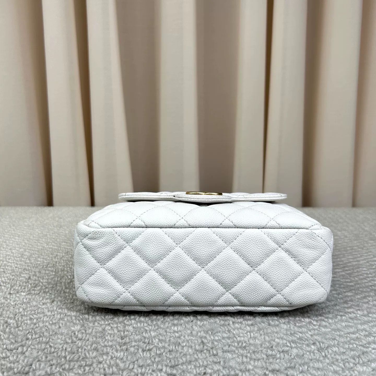 Chanel Pre-loved Bag Very good condition Size ONE SIZE - 4 Thumbnail
