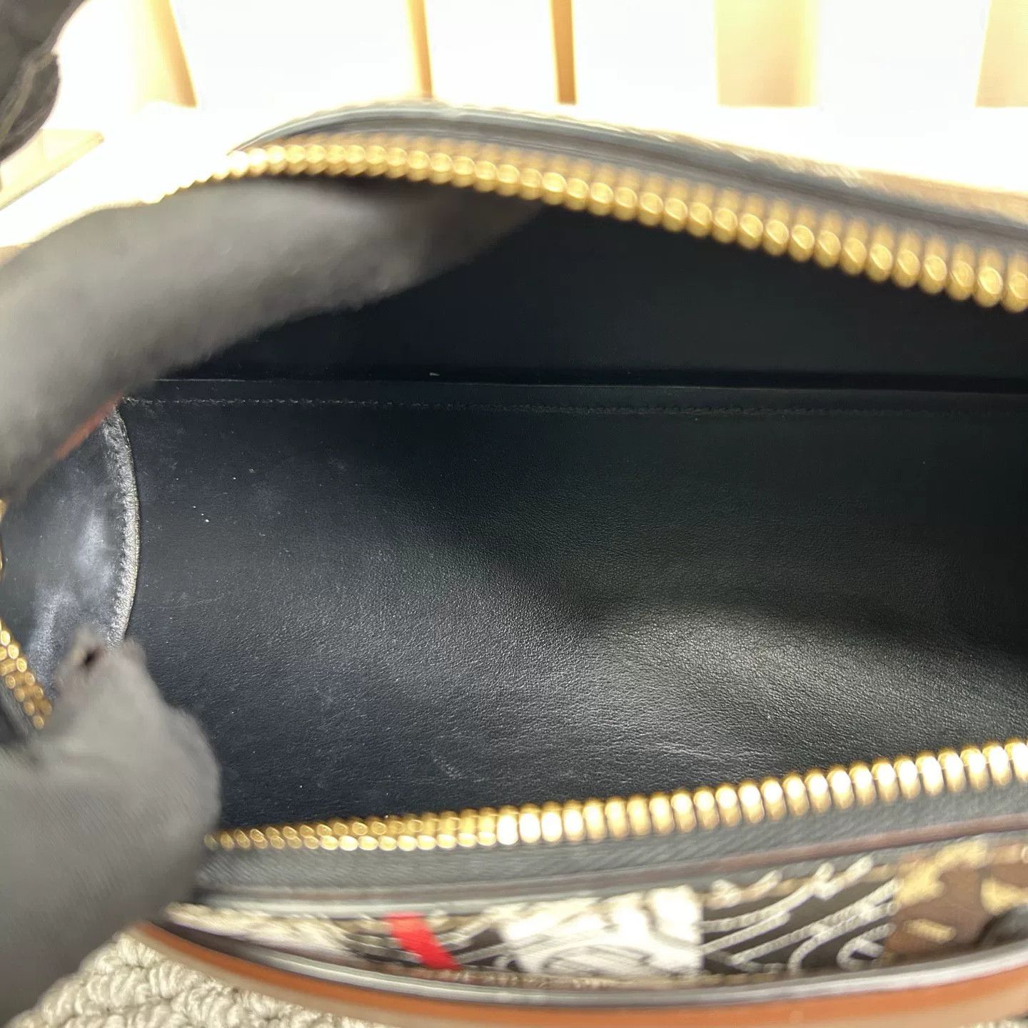 Burberry Pre-loved Bag Very good condition Size ONE SIZE - 4 Thumbnail