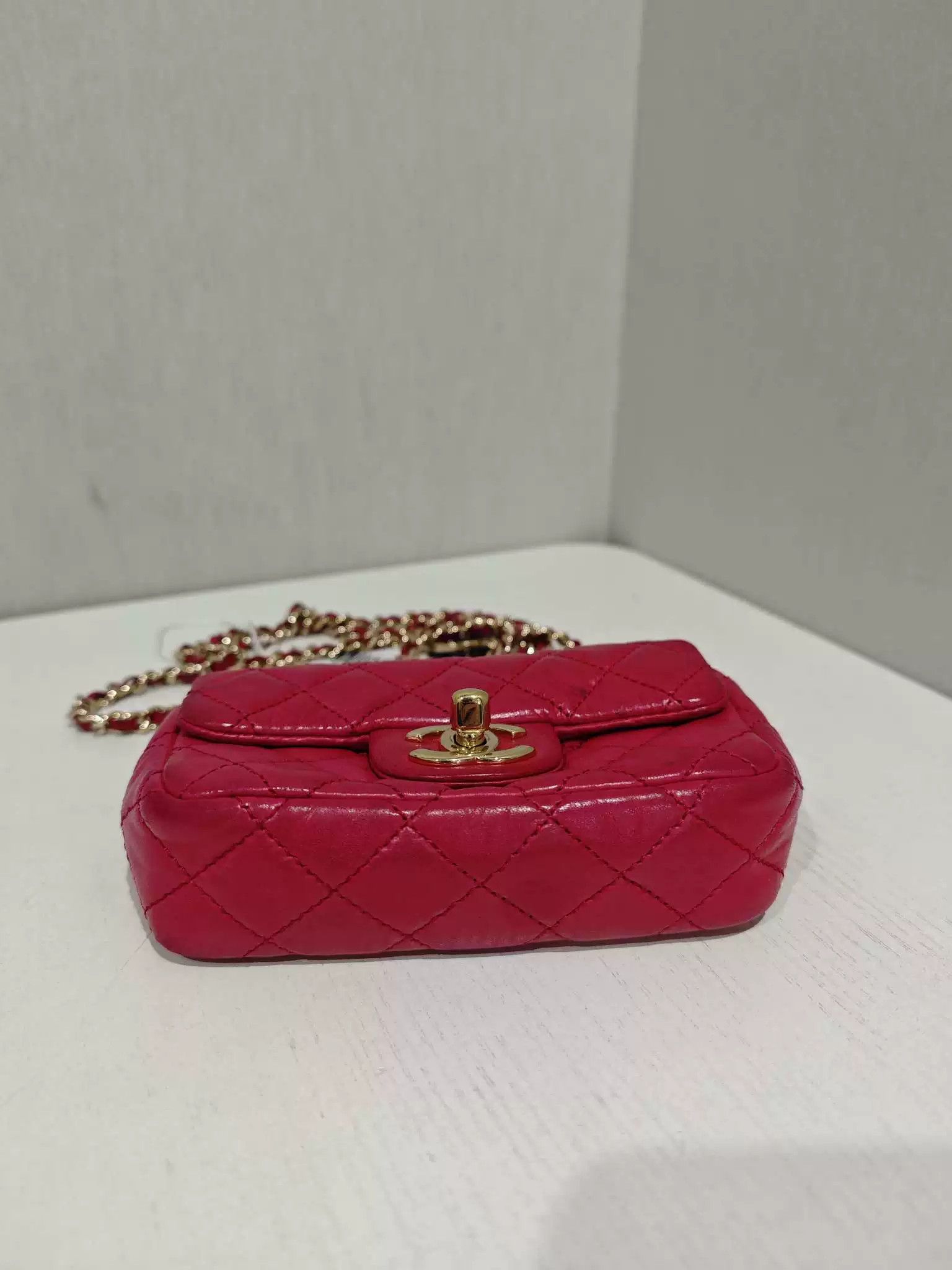 Chanel Pre-loved Bag Very good condition Size ONE SIZE - 5 Thumbnail