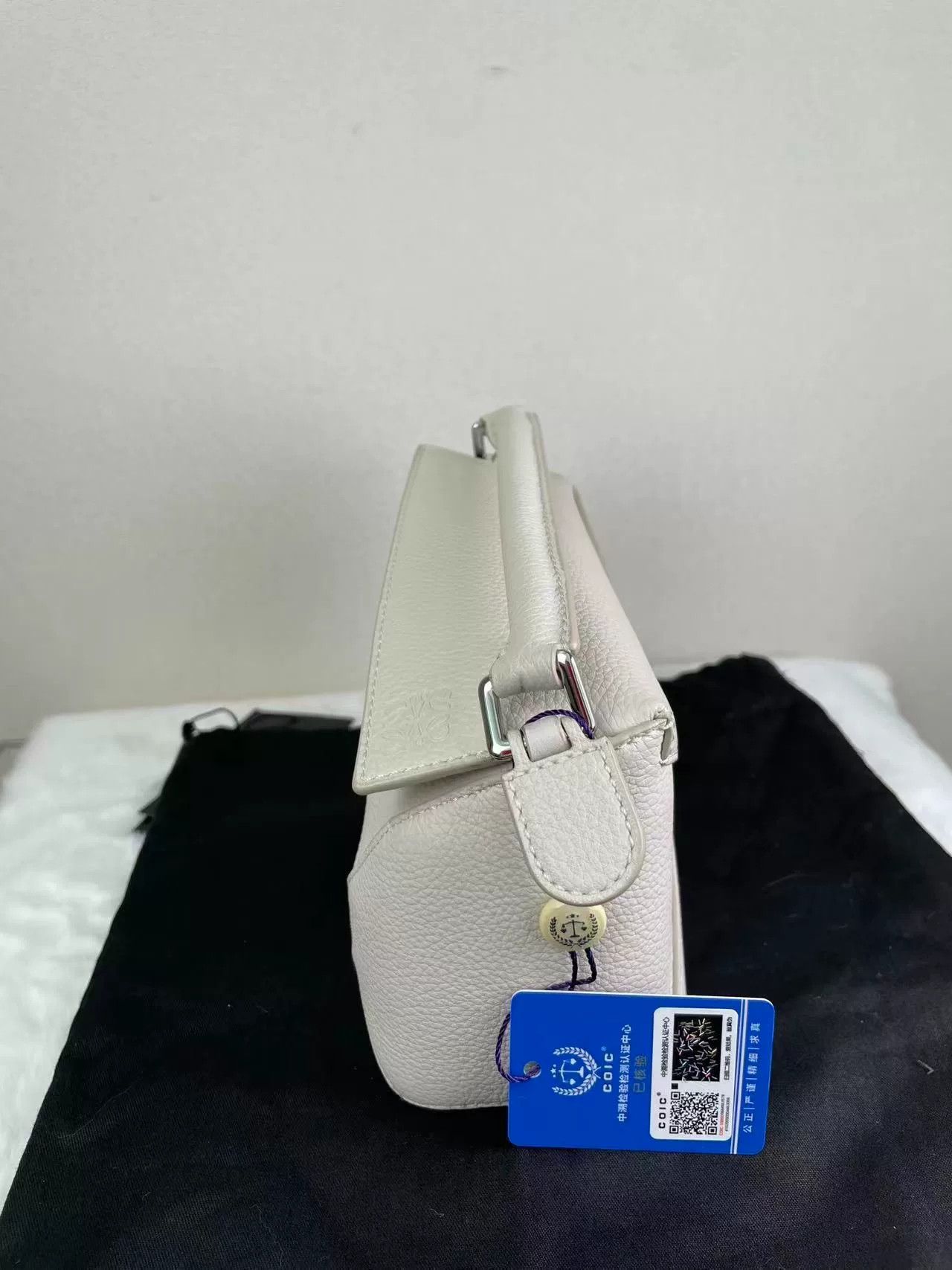 Loewe Pre-loved Bag Very good condition Size ONE SIZE - 2 Thumbnail